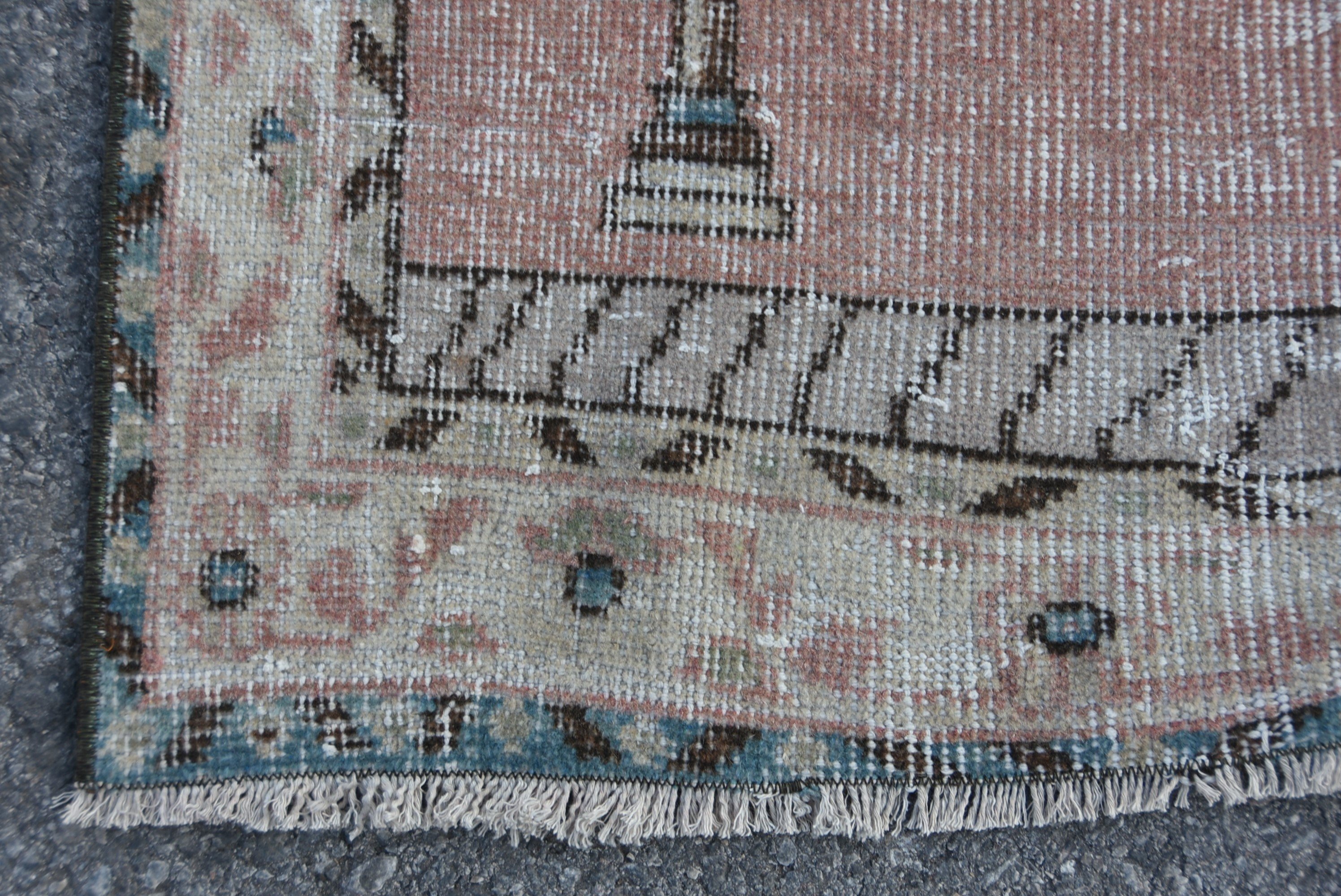 Kapı Paspası Halıları, Türk Halıları, Vintage Halı, 2.5x3.7 ft Küçük Halı, Ev Dekorasyonu Halısı, Çocuk Halısı, Sevimli Halı, Anadolu Halısı, Beyaz Antika Halılar