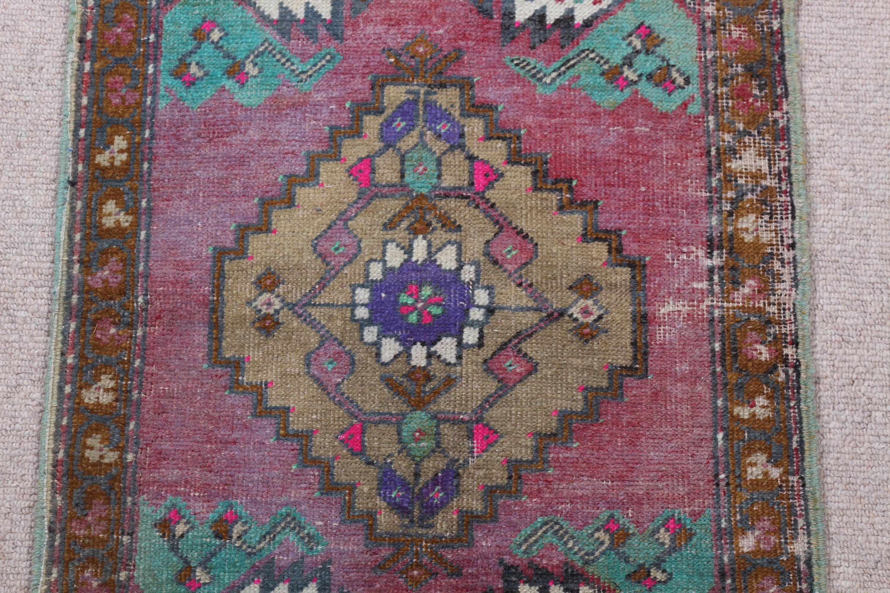 Oushak Halı, 1.6x2.9 ft Küçük Halı, Giriş Halısı, Mor Yatak Odası Halısı, Vintage Halı, Kapı Paspası Halısı, Türk Halıları, Giriş Halıları, Fas Halısı