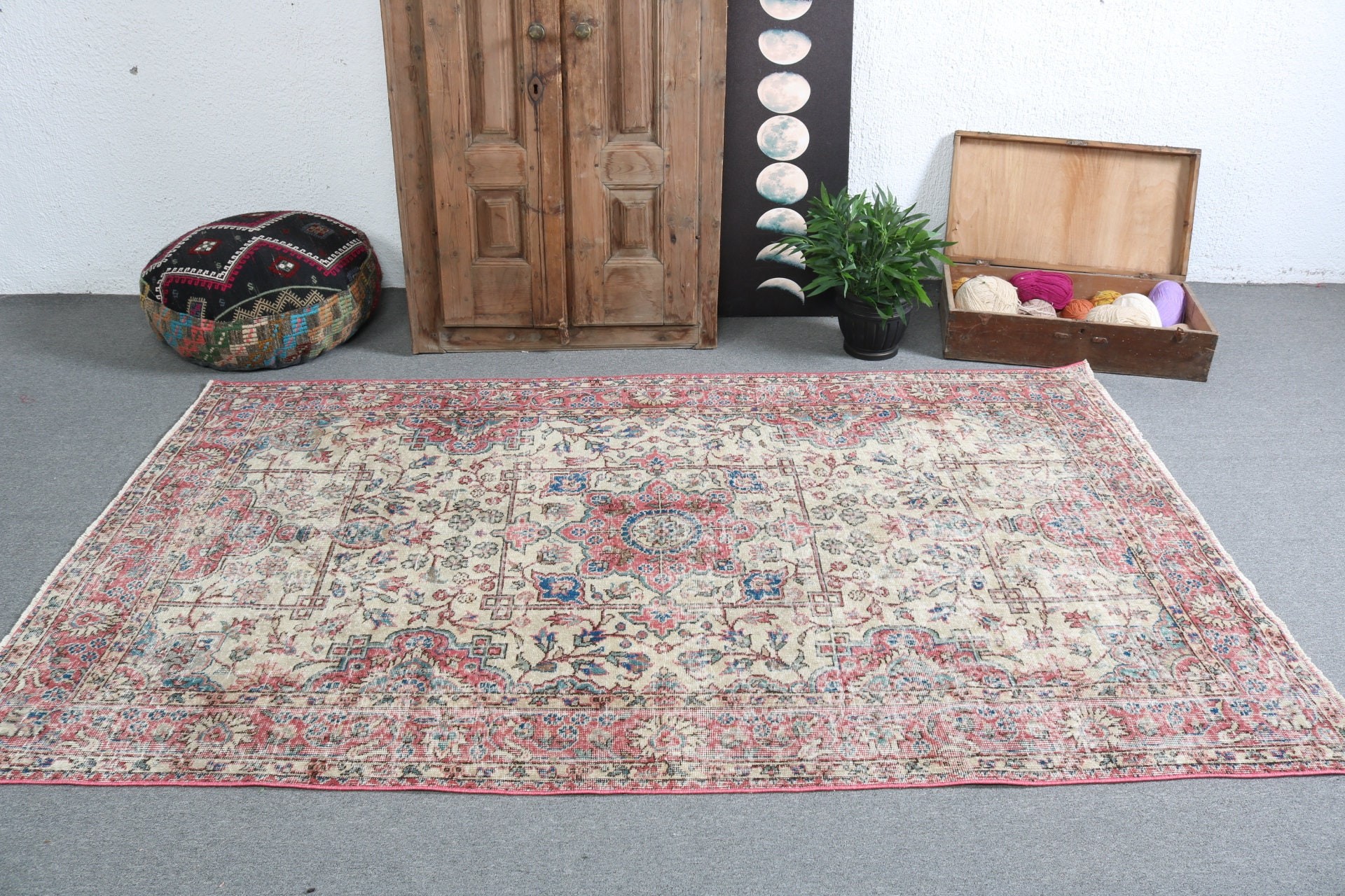 Anatolian Rugs, Vintage Rugs, Wool Rug, Turkish Rugs, Kitchen Rugs, 4.7x8 ft Area Rug, Beige Moroccan Rugs, Artistic Rug, Rugs for Indoor