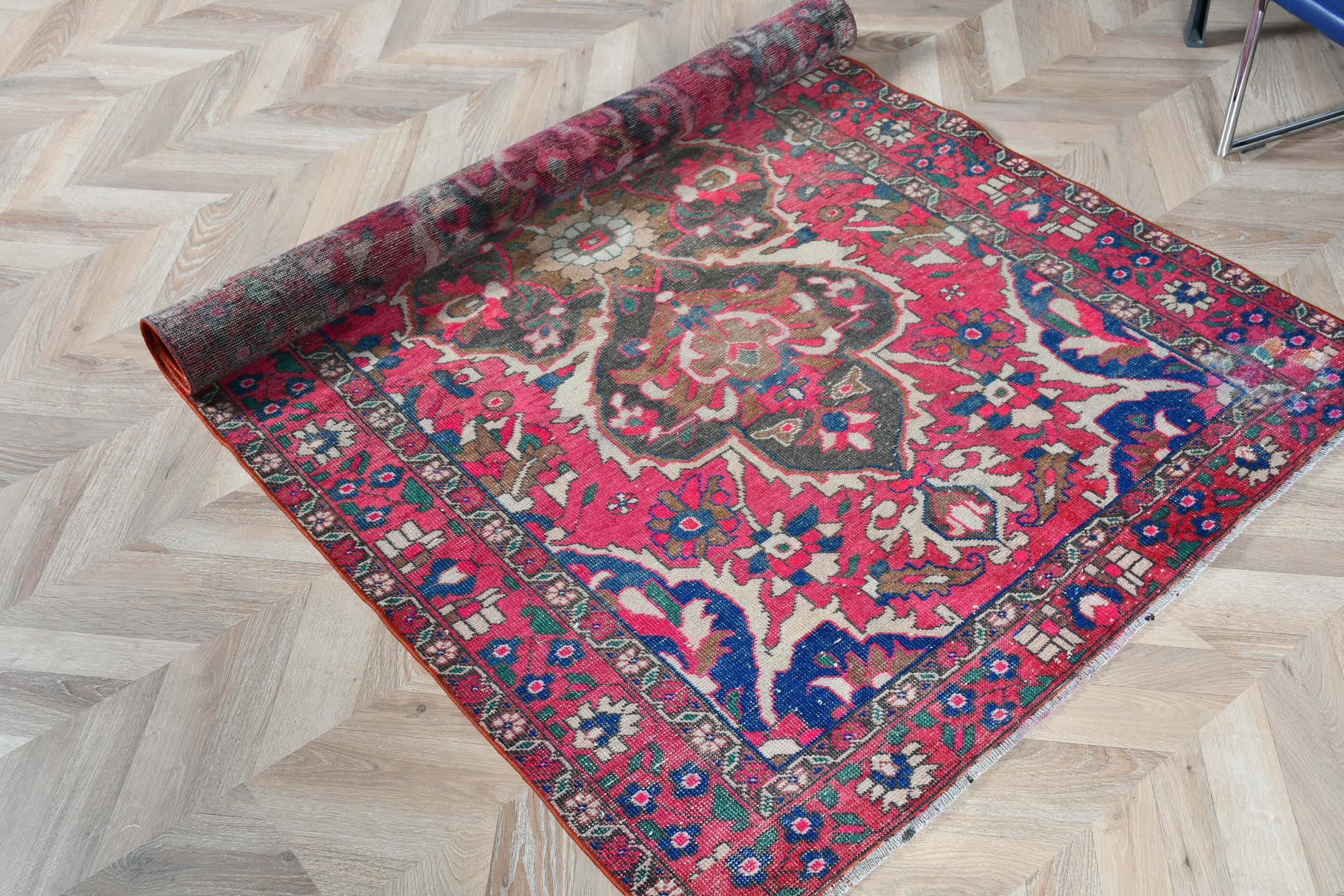 Vintage Halı, Türk Halıları, 4x6,3 ft Alan Halısı, Mutfak Halısı, Çocuk Odası Halıları, Pembe Yer Halıları, Dış Mekan Halısı, Vintage Dekor Halıları, Oushak Halıları