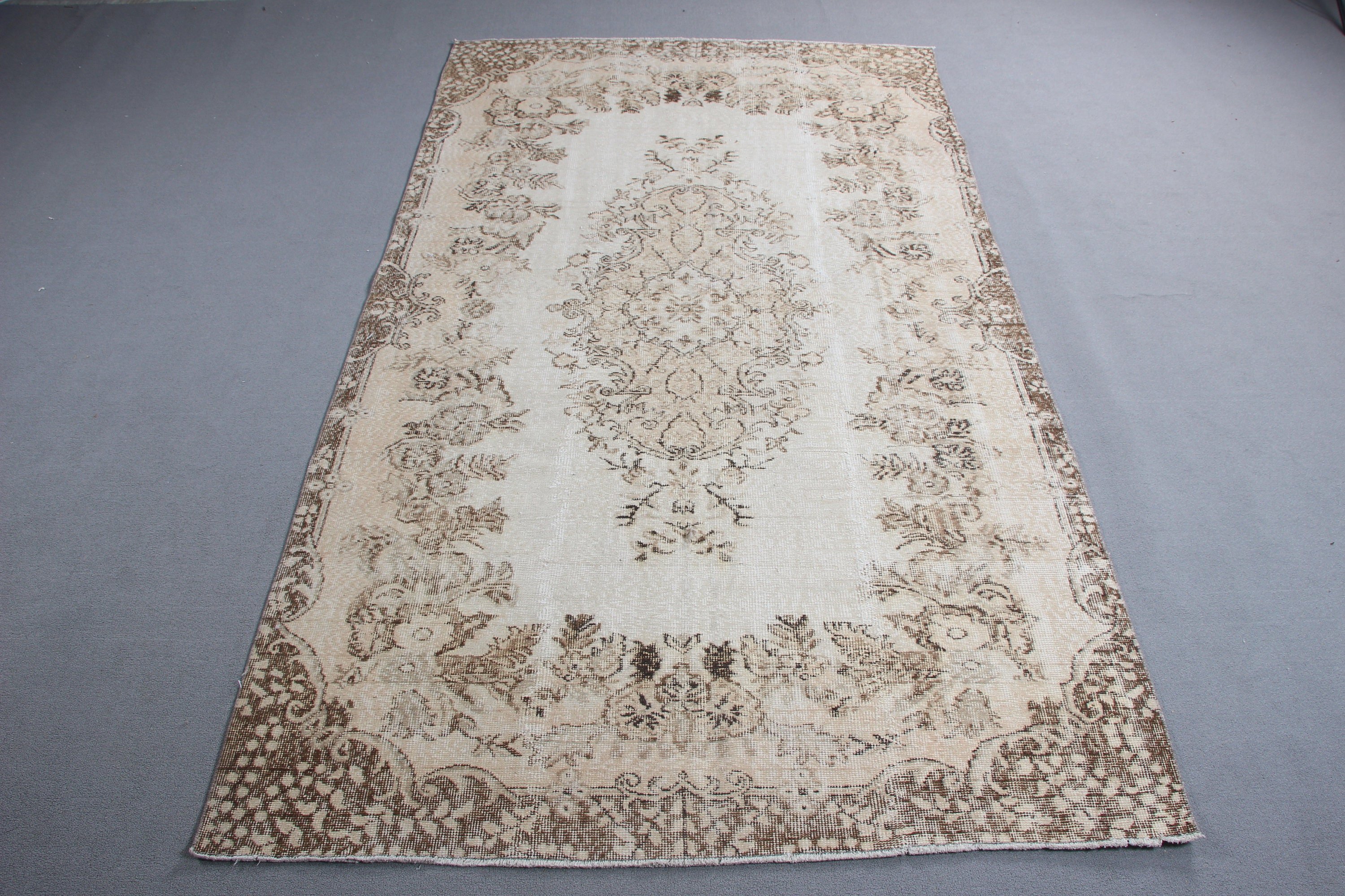 Living Room Rugs, Vintage Rugs, Office Rugs, Beige Oushak Rug, Salon Rug, Luxury Rugs, Turkish Rug, 5.5x9.7 ft Large Rug