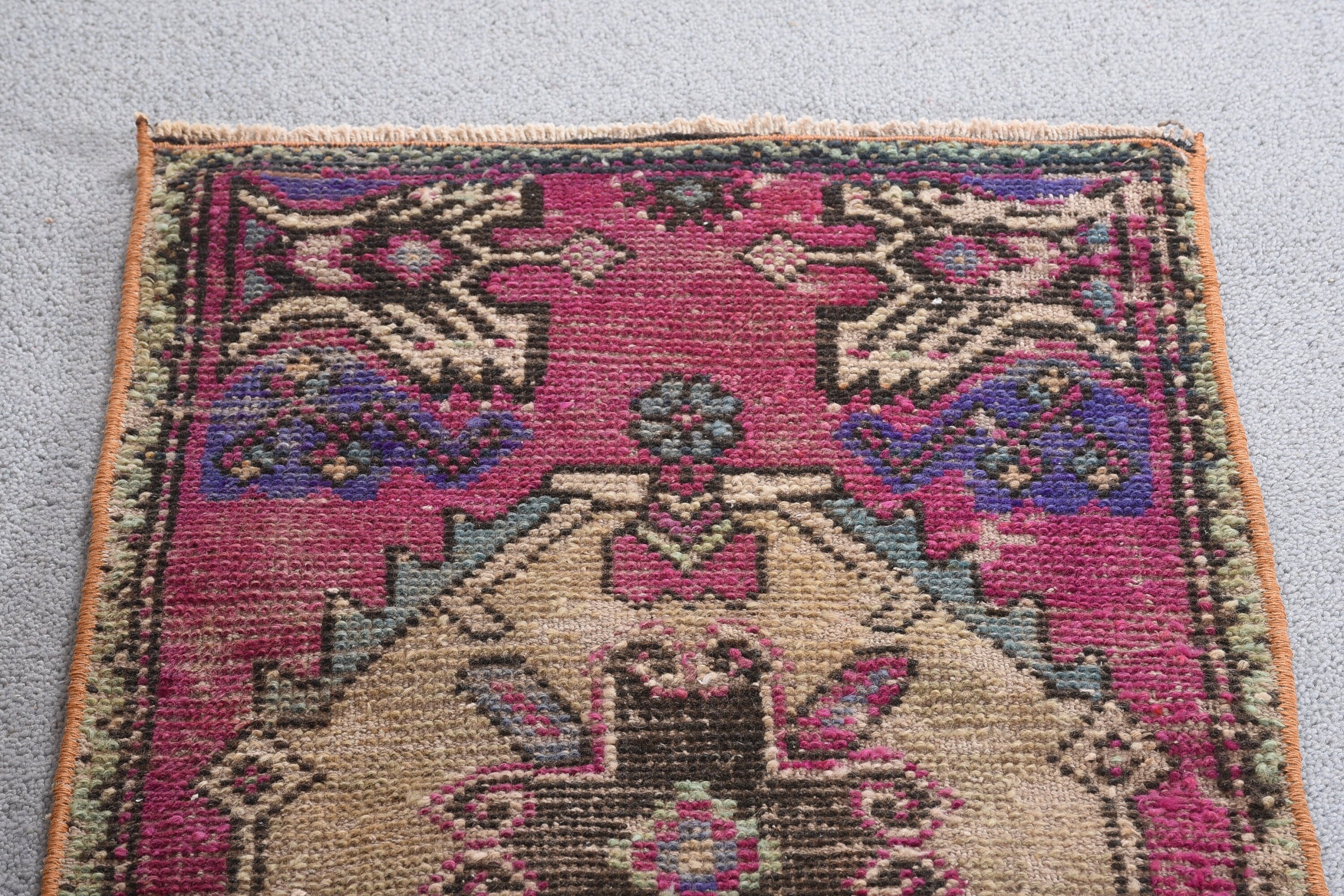 Giriş Halısı, 1.4x3.1 ft Küçük Halı, Türk Halısı, Banyo Halıları, Anadolu Halıları, Küçük Yün Halı Halıları, Mor Oushak Halı, Yün Halı, Vintage Halı