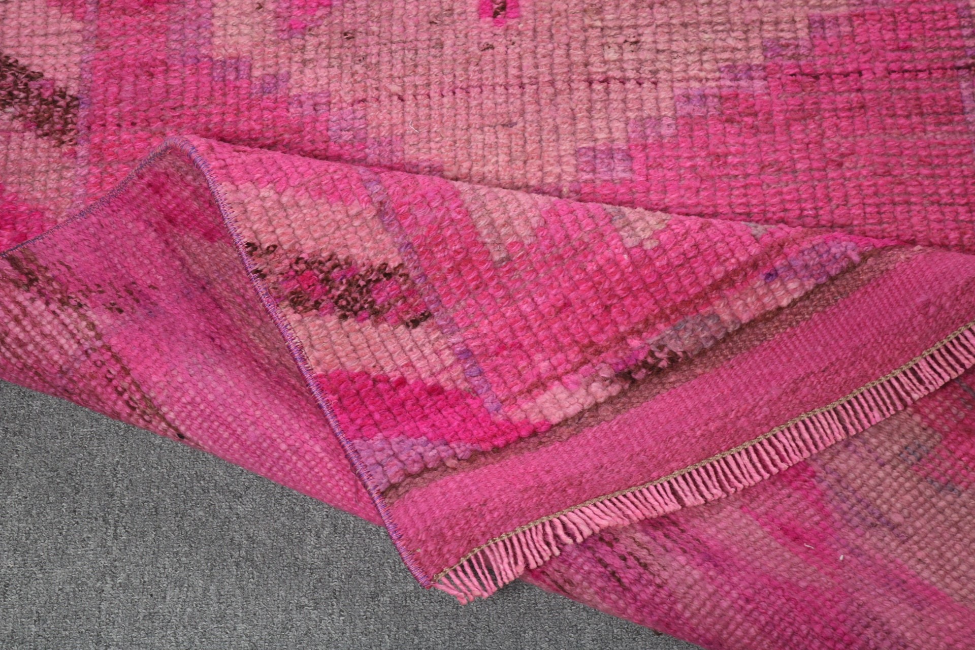 Türk Halıları, Merdiven Halıları, Koridor Halısı, Ofis Halıları, Pembe Lüks Halı, 2.8x10.8 ft Yolluk Halıları, Mutfak Halısı, Anadolu Halısı, Vintage Halı