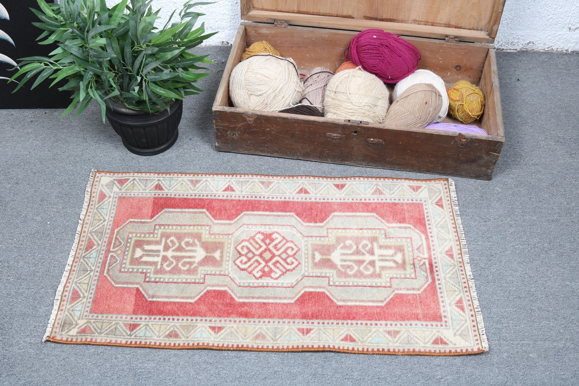 Turkish Rugs, Bathroom Rugs, Red Moroccan Rug, Boho Rug, 1.6x3.1 ft Small Rugs, Vintage Rugs, Bedroom Rug, Cute Bath Mat Rug, Car Mat Rugs