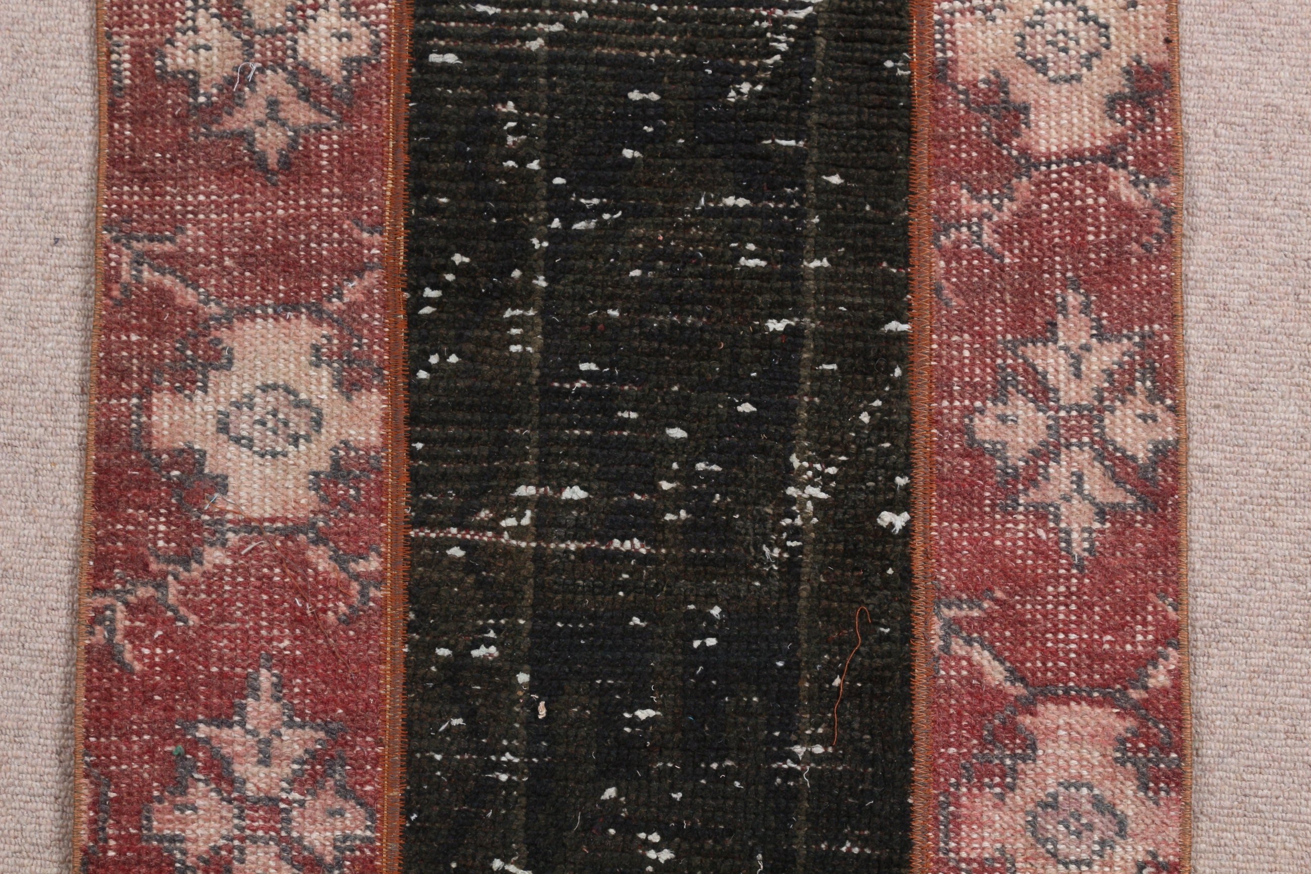 2x3.1 ft Küçük Halı, Dekoratif Halı, Siyah Ev Dekor Halısı, Türk Halısı, Anadolu Halısı, Kapı Paspası Halısı, Araba Paspas Halısı, Vintage Halı