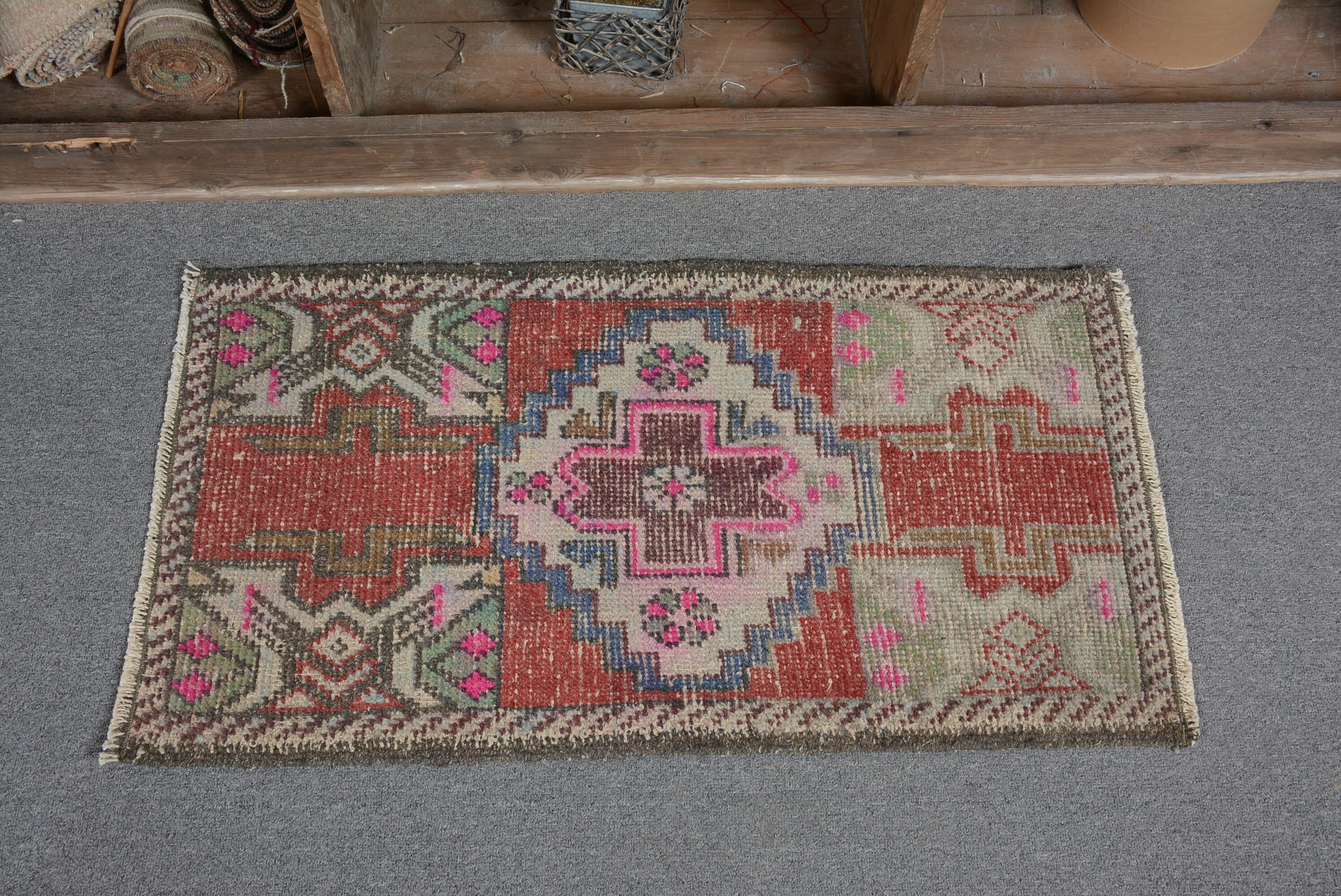 Wall Hanging Rug, Vintage Rugs, Turkish Rug, Oushak Rugs, Red Antique Rugs, Ethnic Rug, Home Decor Rug, Nursery Rug, 1.6x3 ft Small Rugs