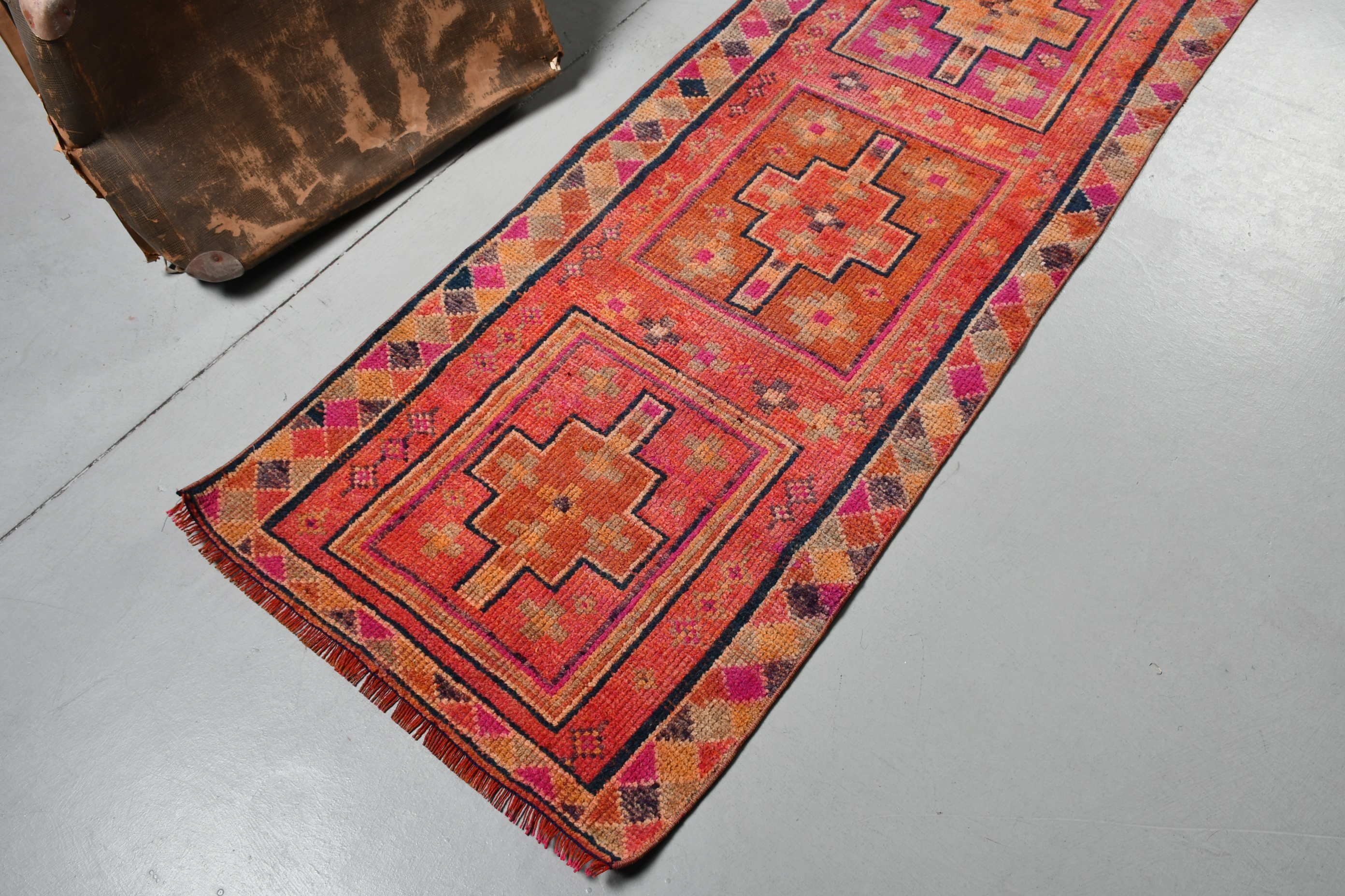 Koridor Halıları, Vintage Halı, Runner Halıları, Mutfak Halıları, Yer Halıları, Pembe Antika Halı, 2.5x8.6 ft Runner Halısı, Yatak Odası Halıları, Türk Halıları