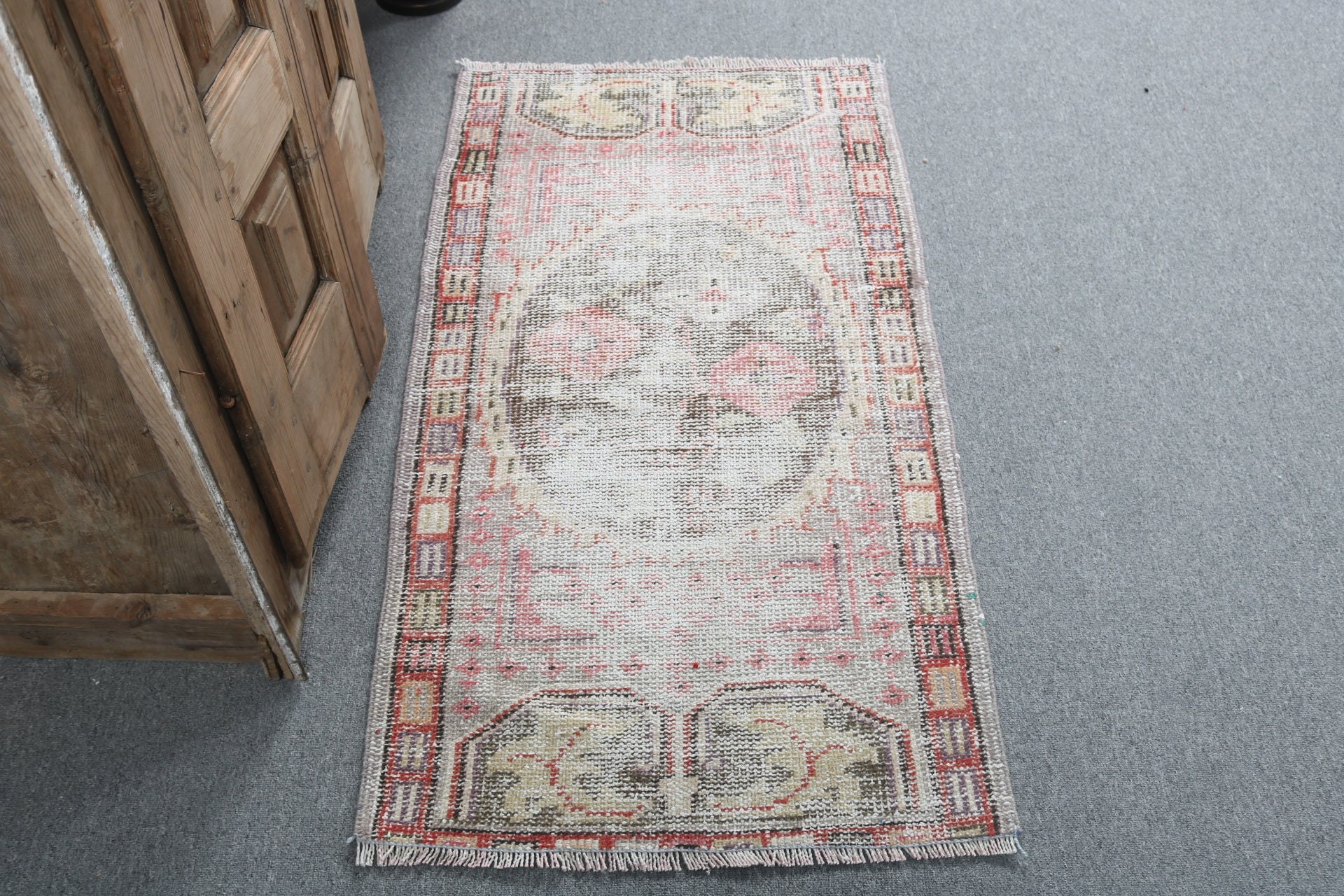 Küçük Boho Halılar, Açıklama Halıları, Türk Halıları, Fas Halıları, 2,1x4,2 ft Küçük Halı, Kapı Paspas Halısı, Vintage Halı, Gri Açıklama Halısı