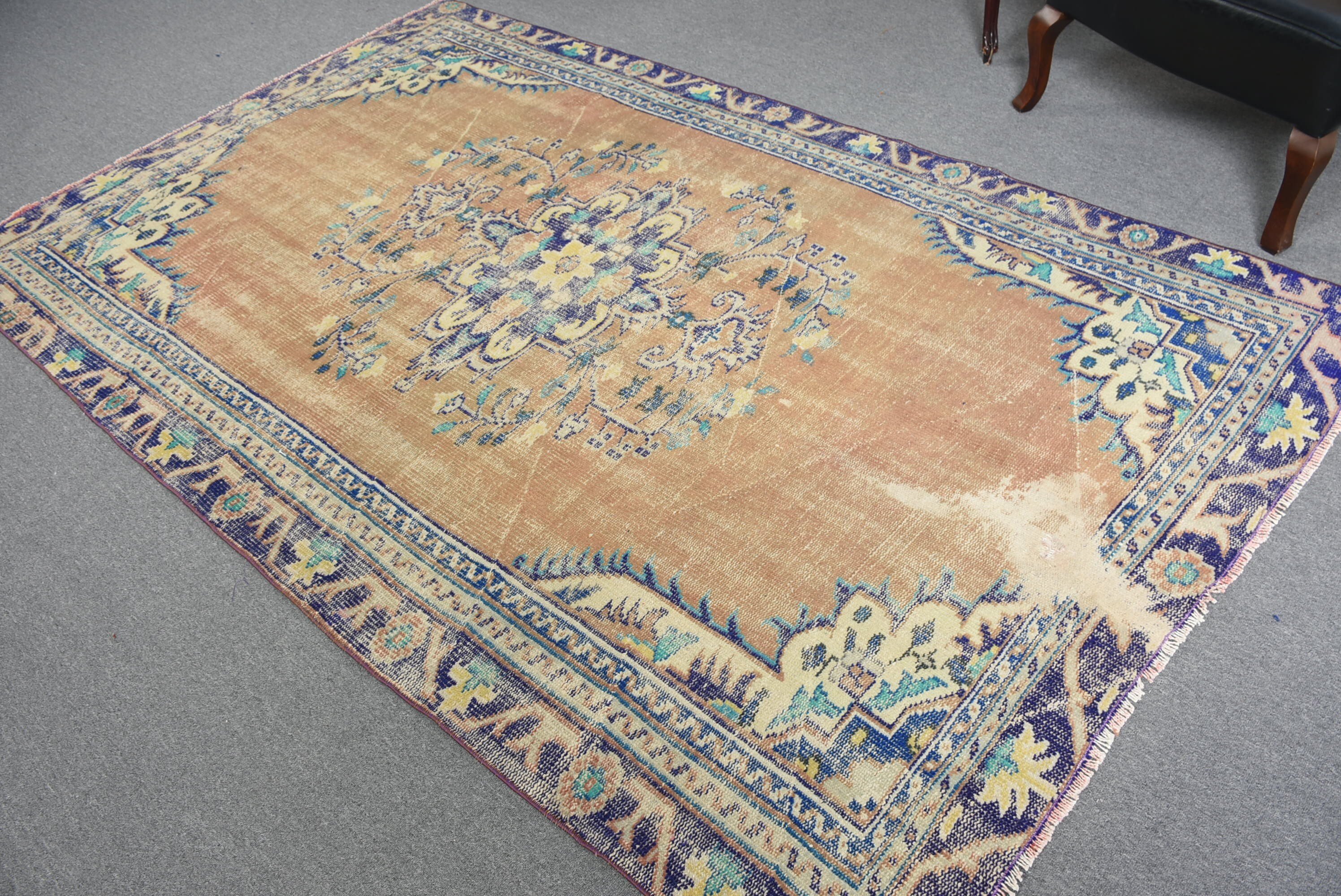 Vintage Rug, Brown Home Decor Rugs, Salon Rug, Turkish Rugs, 5.4x8.8 ft Large Rug, Pale Rug, Dining Room Rug, Kitchen Rugs