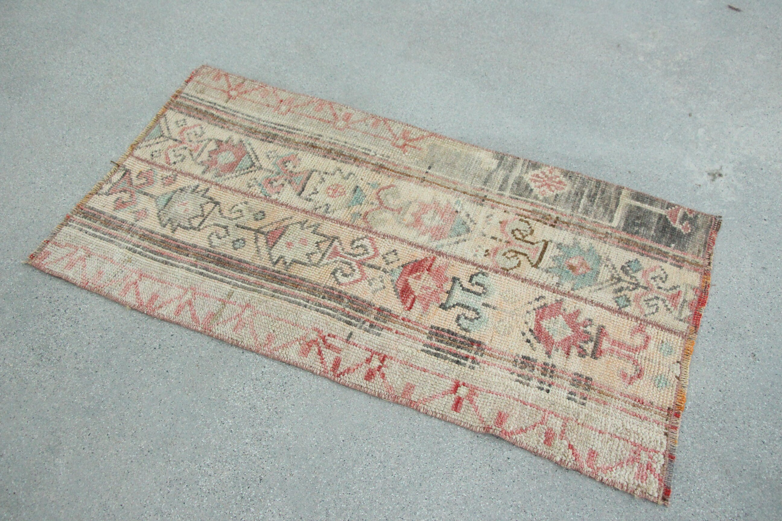 Kitchen Rug, Vintage Rug, Turkish Rug, Beige Moroccan Rug, Rugs for Car Mat, Bath Rug, Wool Rug, 1.6x3.1 ft Small Rugs