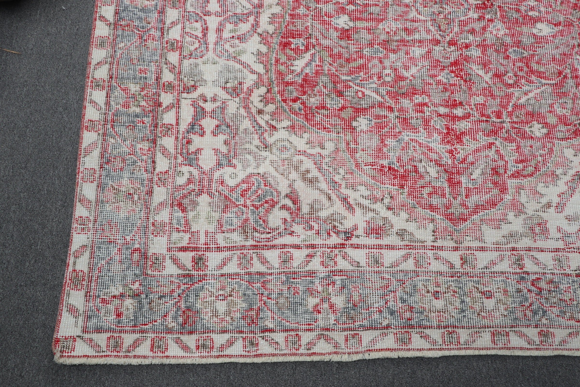5.5x8.3 ft Large Rugs, Dining Room Rugs, Red Kitchen Rug, Turkish Rugs, Moroccan Rugs, Vintage Rugs, Antique Rugs, Bedroom Rug, Bright Rug