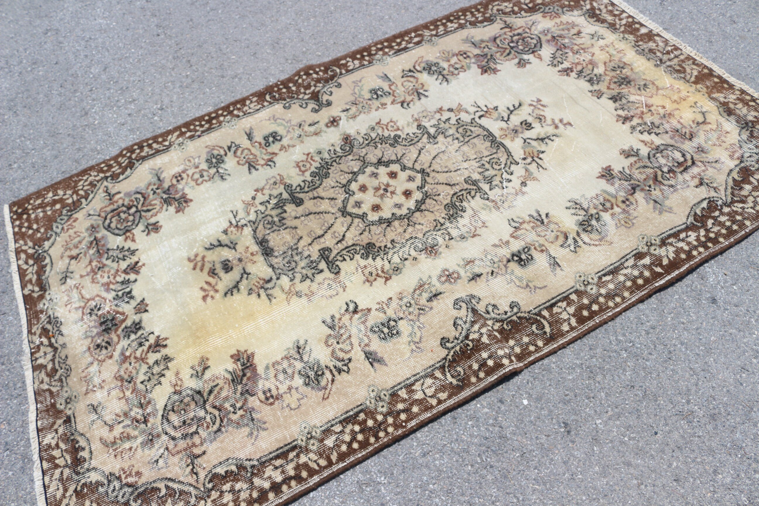 Etnik Halı, Türk Halısı, 4.1x7 ft Alan Halısı, Bej Anadolu Halısı, Vintage Halı, Mutfak Halısı, Yemek Odası Halısı, Çocuk Halısı, Fas Halısı