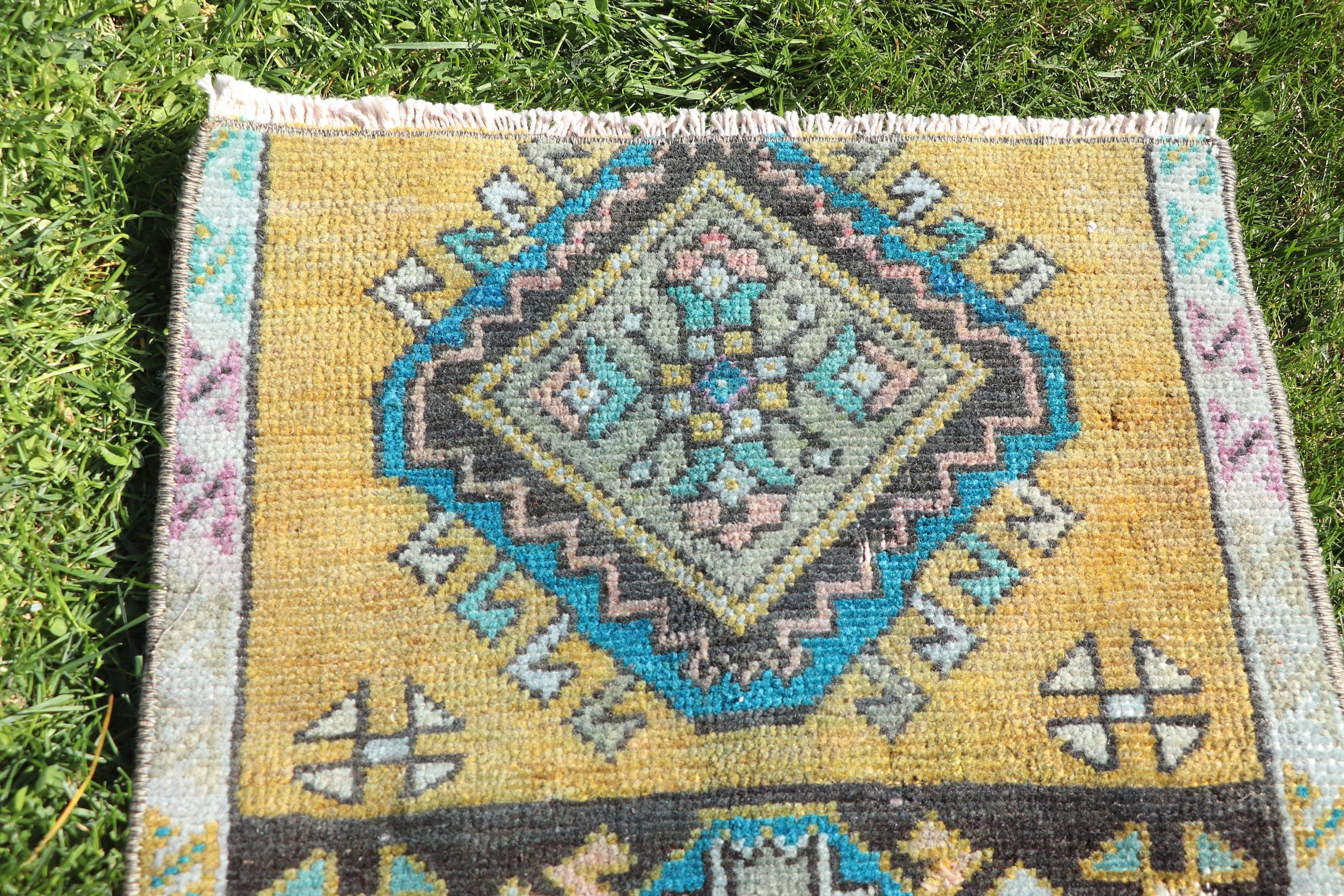 Boho Halı, Fas Halıları, Sarı 1.2x2.3 ft Küçük Halılar, Vintage Halılar, Türk Halıları, Mutfak Halısı, Nötr Halı, Küçük Alan Halıları