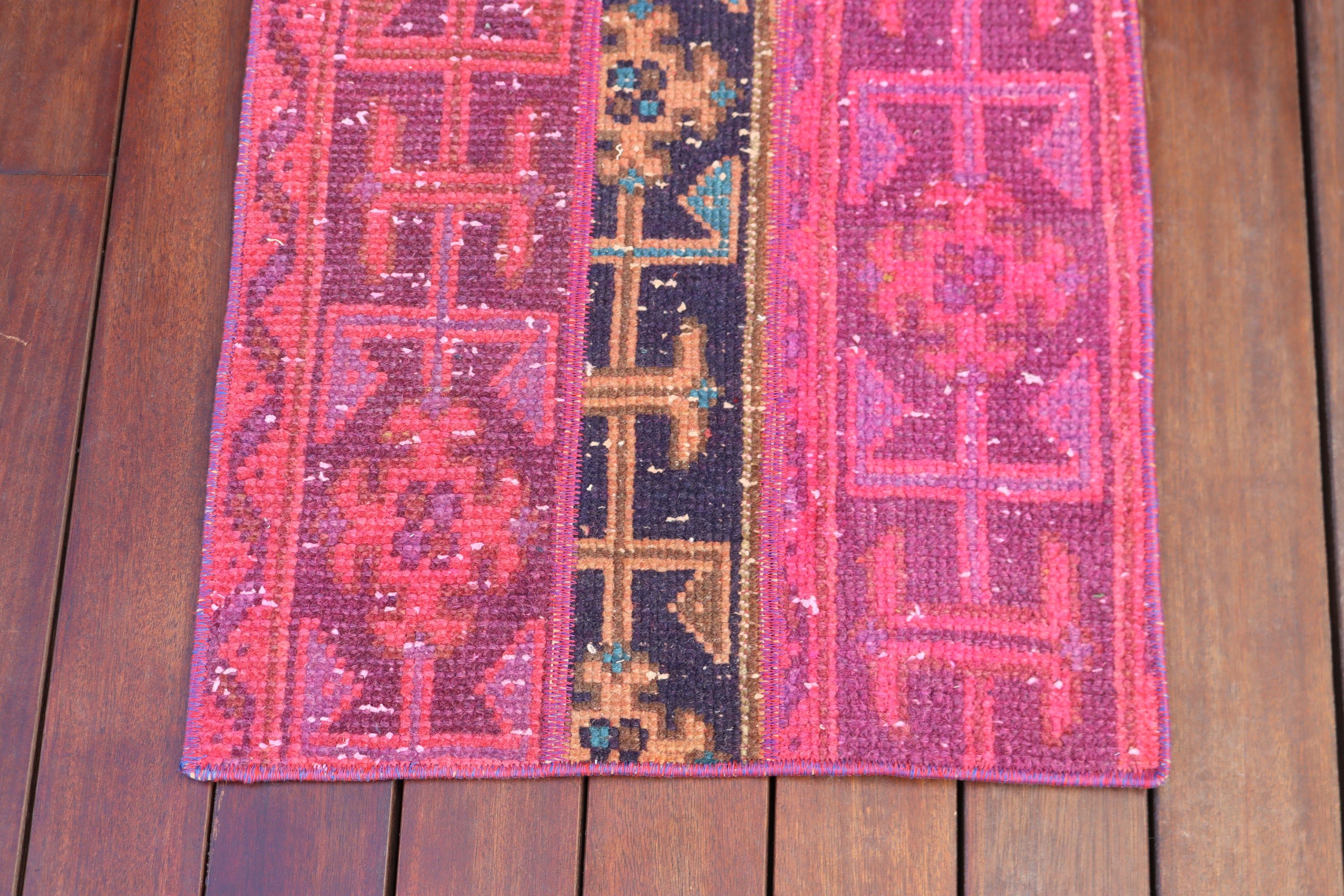 1.6x3.6 ft Küçük Halı, Geometrik Halı, Tribal Halı, Paspas Halıları, Giriş Halıları, Vintage Halı, El Dokuma Halılar, Pembe El Dokuma Halı, Türk Halısı