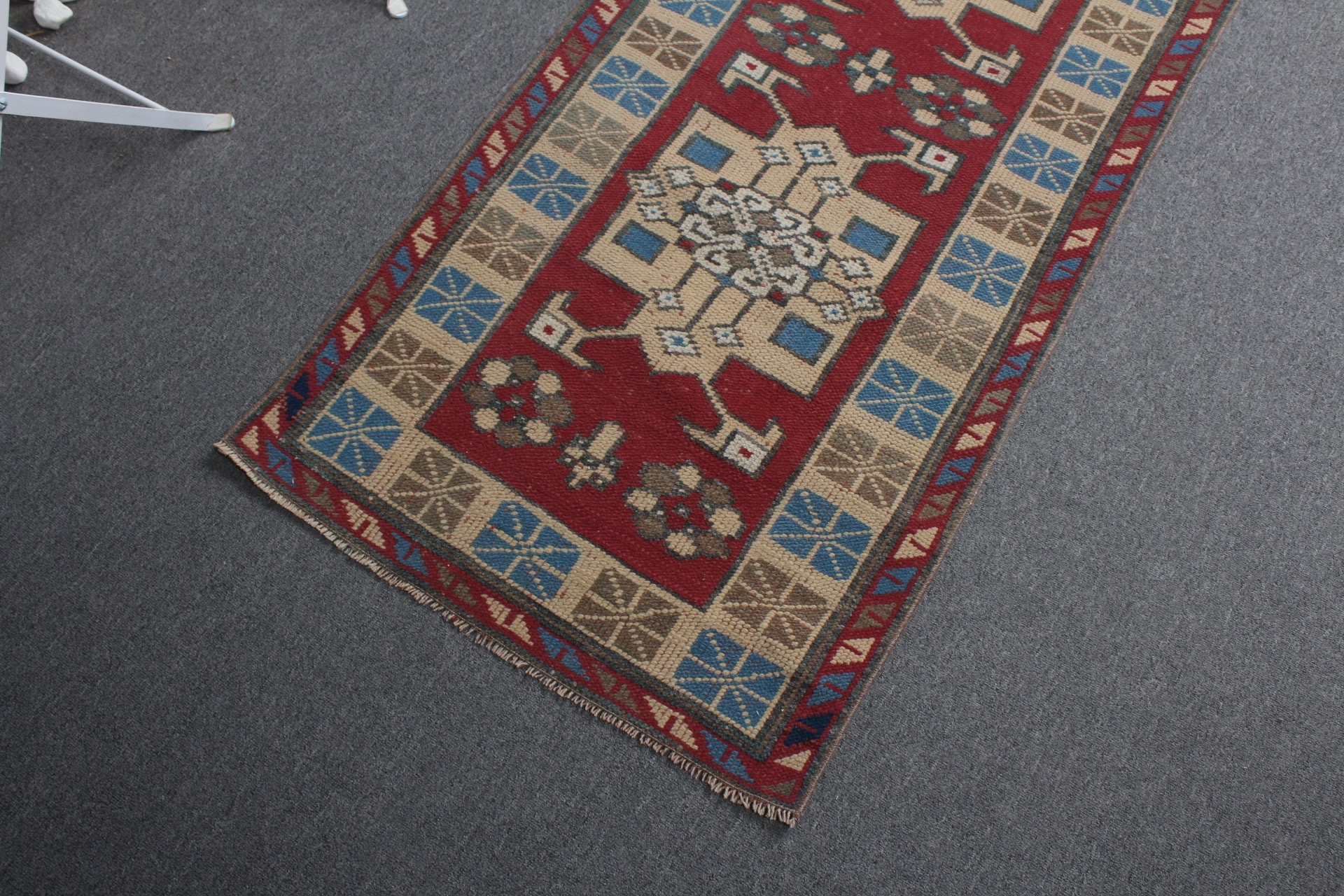 Çocuk Halıları, Türk Halısı, 2.3x5.1 ft Küçük Halı, Yatak Odası Halıları, Kırmızı Antika Halı, Antika Halı, Vintage Halı, Giriş Halıları, Yer Halısı