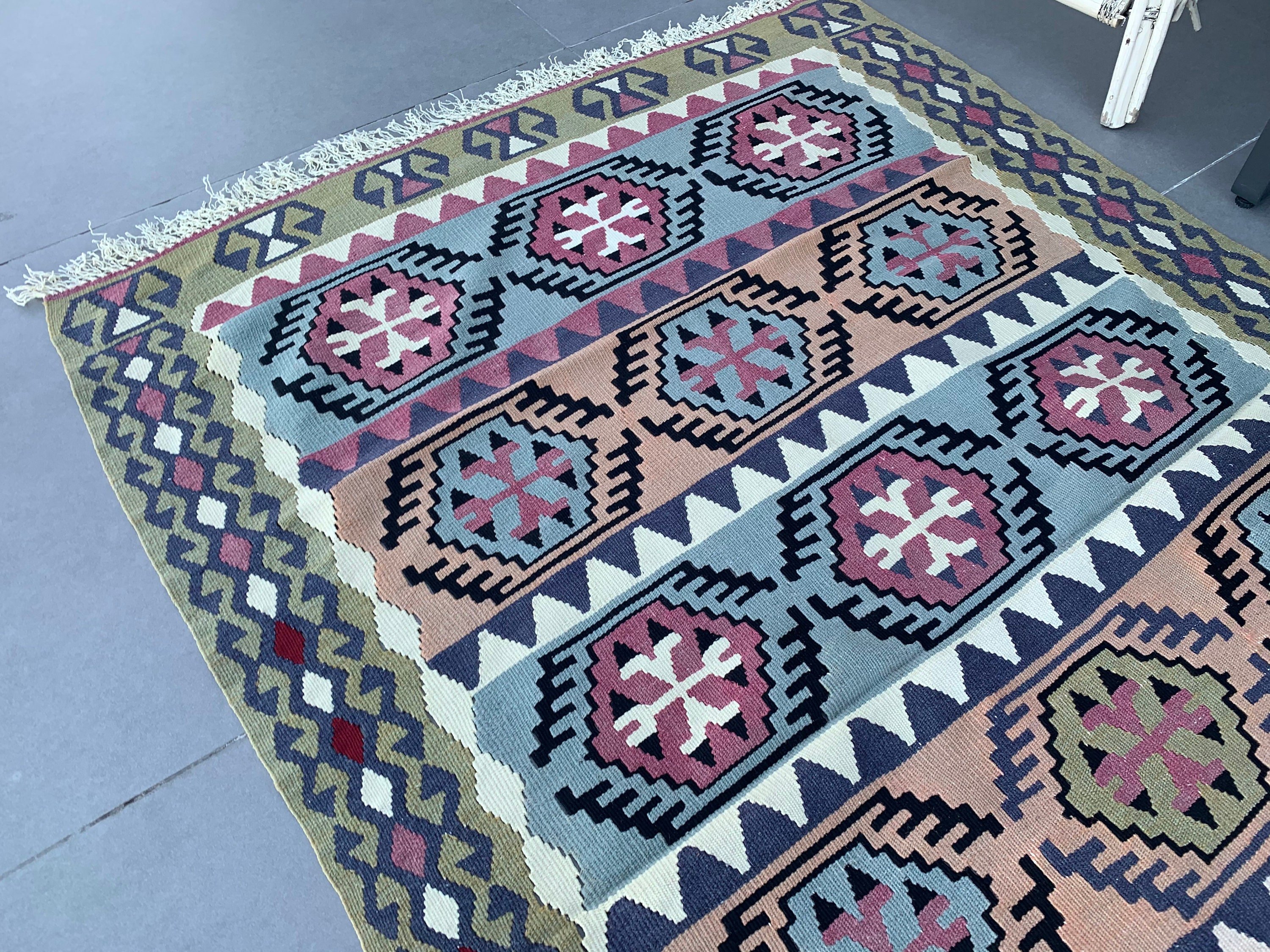 Vintage Halı, Antika Halı, Kilim, 3.2x5 ft Aksan Halısı, Ofis Halısı, Yatak Odası Halısı, Mor Fas Halıları, Anadolu Halısı, Türk Halıları, Giriş Halısı