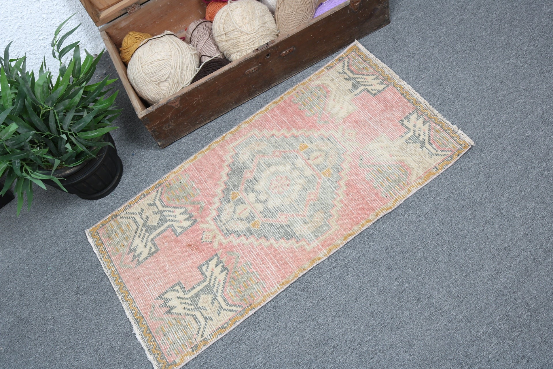 Vintage Rugs, Nursery Rug, Bedroom Rug, Handwoven Rug, Turkish Rugs, Aztec Rug, Oushak Rug, 1.5x2.9 ft Small Rugs, Red Handwoven Rug