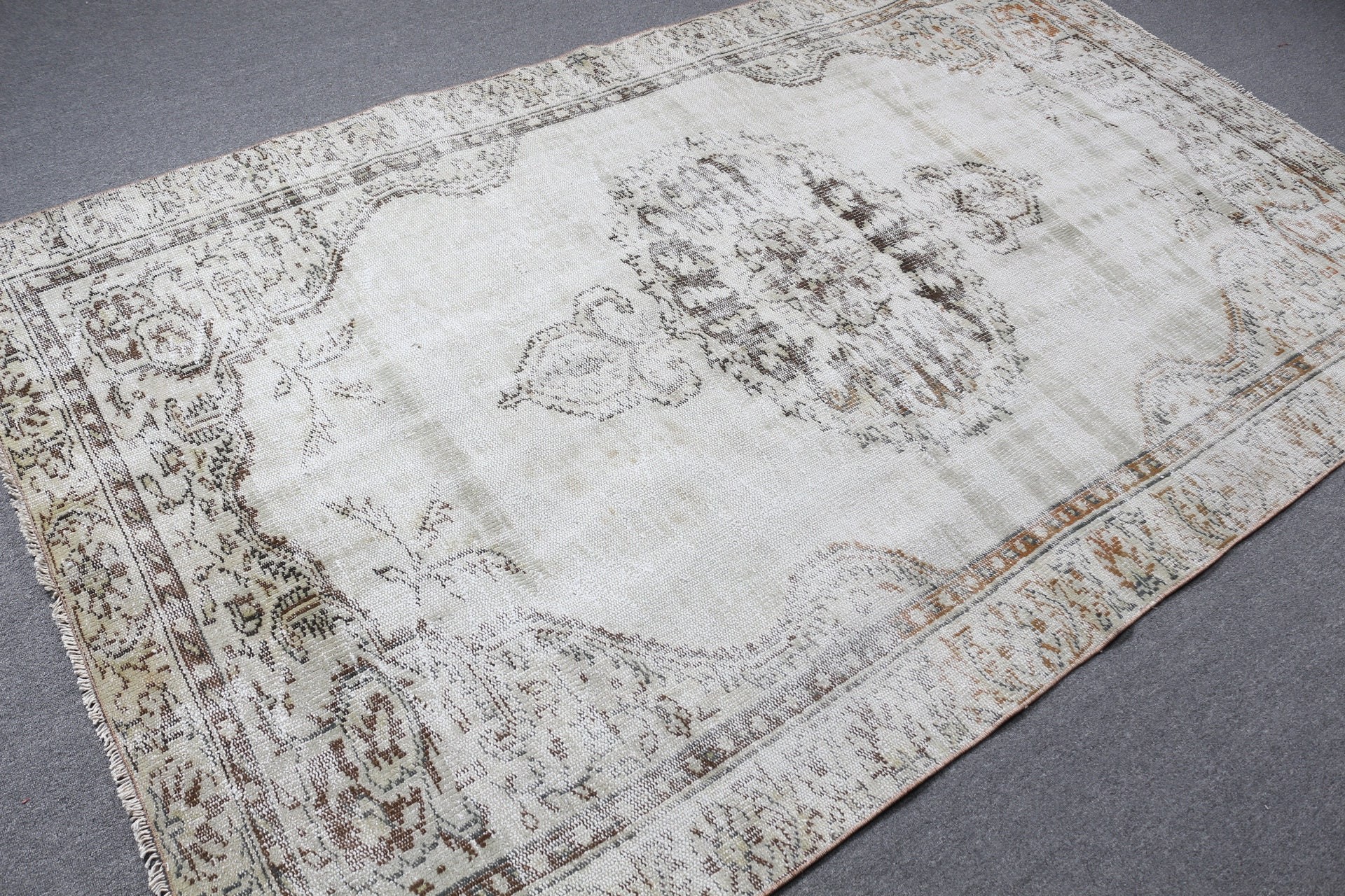 5.4x9.4 ft Large Rugs, Dining Room Rugs, Beige Floor Rug, Turkish Rug, Salon Rug, Rugs for Salon, Vintage Rug, Moroccan Rug, Kitchen Rug