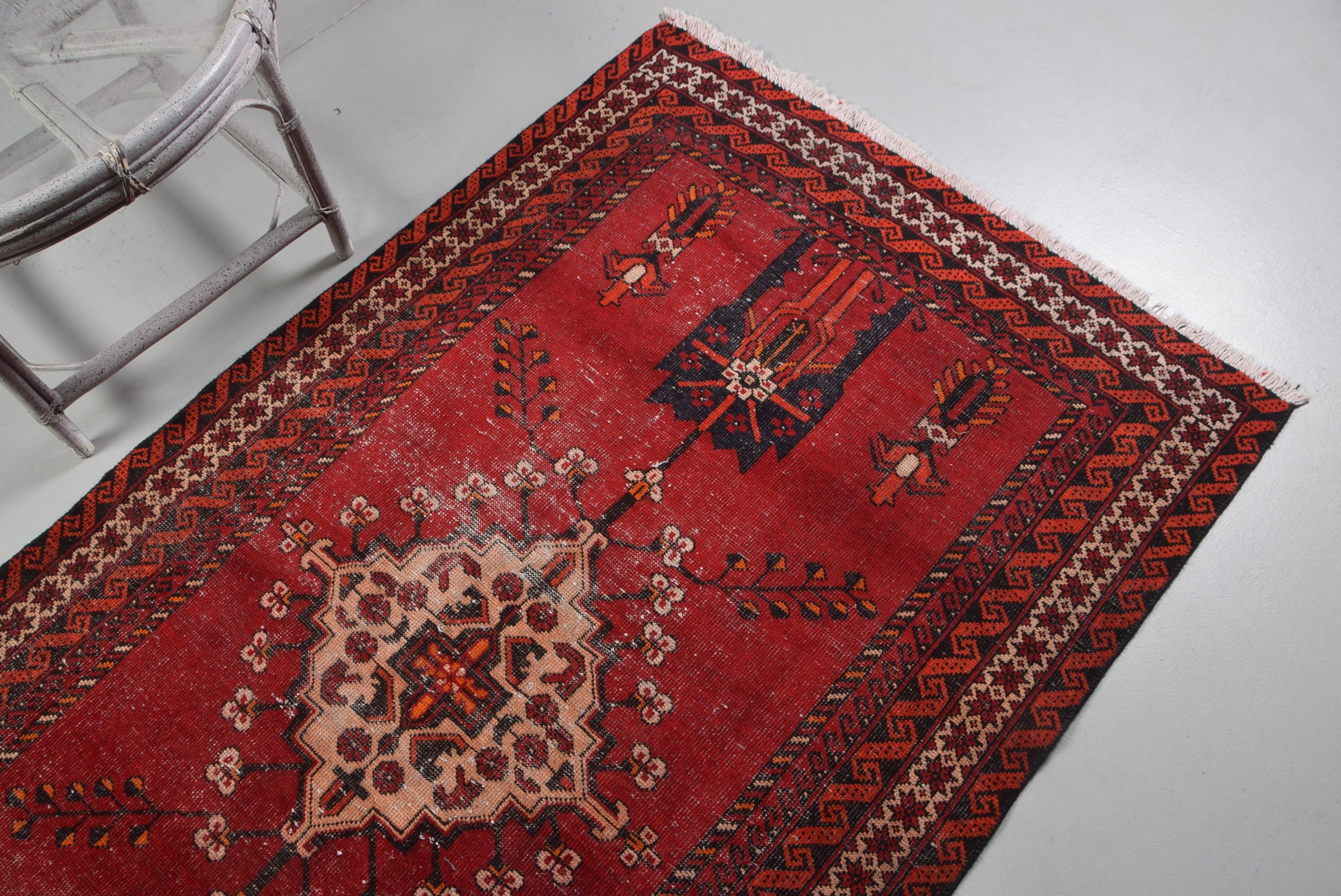 Sessiz Halı, 3.9x6.8 ft Alan Halıları, Oushak Halısı, İç Mekan Halısı, Yemek Odası Halıları, Vintage Halı, Kırmızı Oushak Halısı, Türk Halısı, Mutfak Halıları