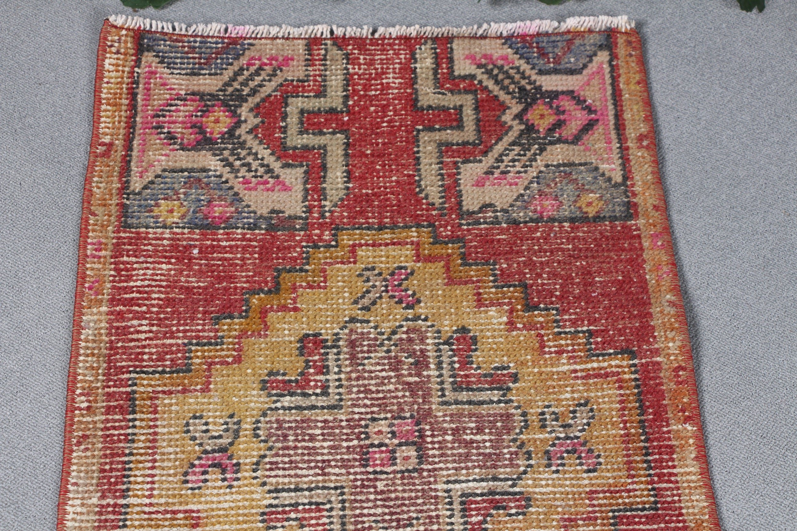 Anadolu Halısı, Araba Paspası Halıları, Vintage Halı, Banyo Halıları, Havalı Halılar, Kırmızı Yer Halısı, 1.5x2.8 ft Küçük Halı, Türk Halısı, Araba Paspas Halıları