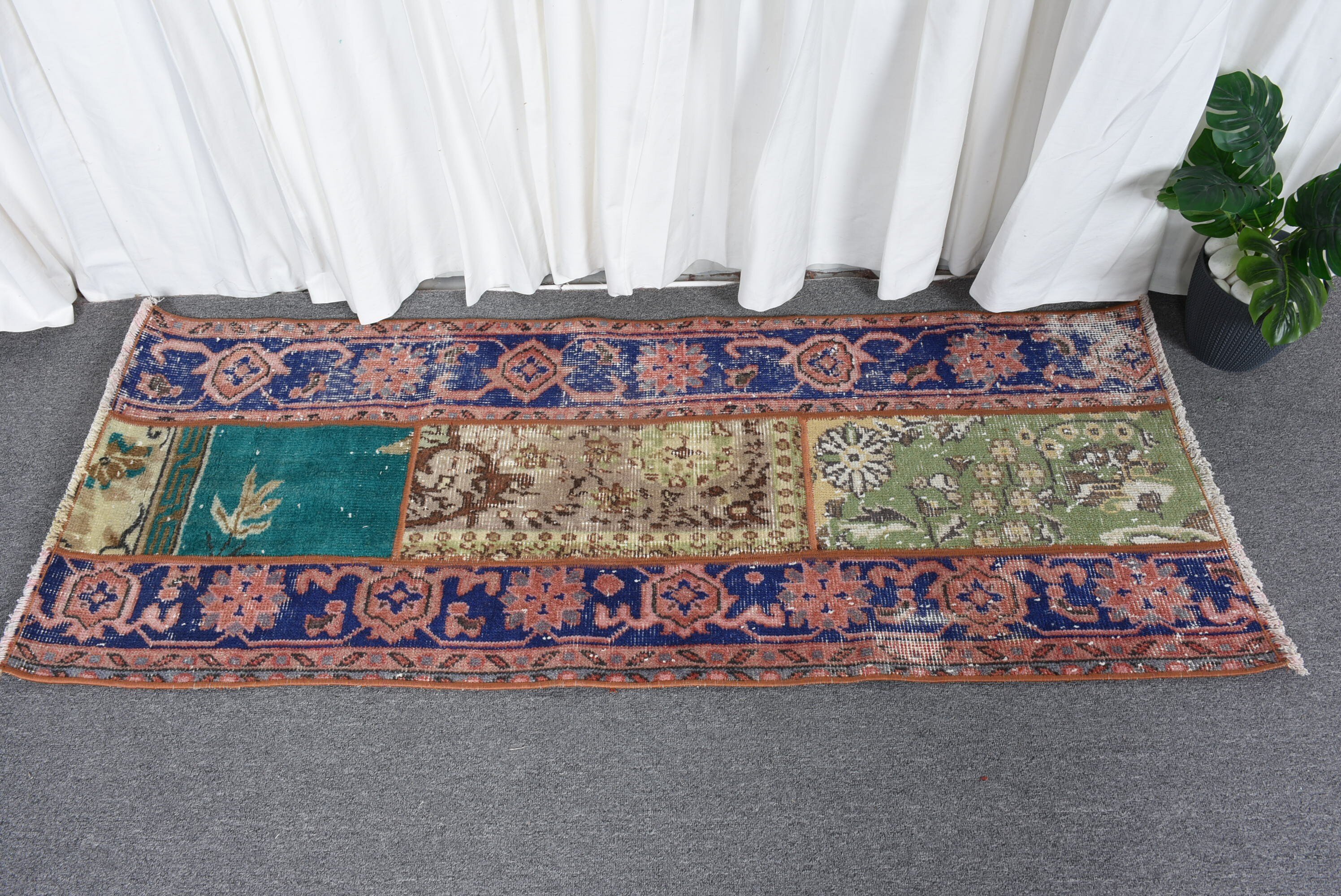 Anadolu Halısı, Türk Halısı, Vintage Halı, Giriş Halısı, Doğal Halı, Paspas Halısı, Yeşil 1.9x4.9 ft Küçük Halı, Fas Halıları