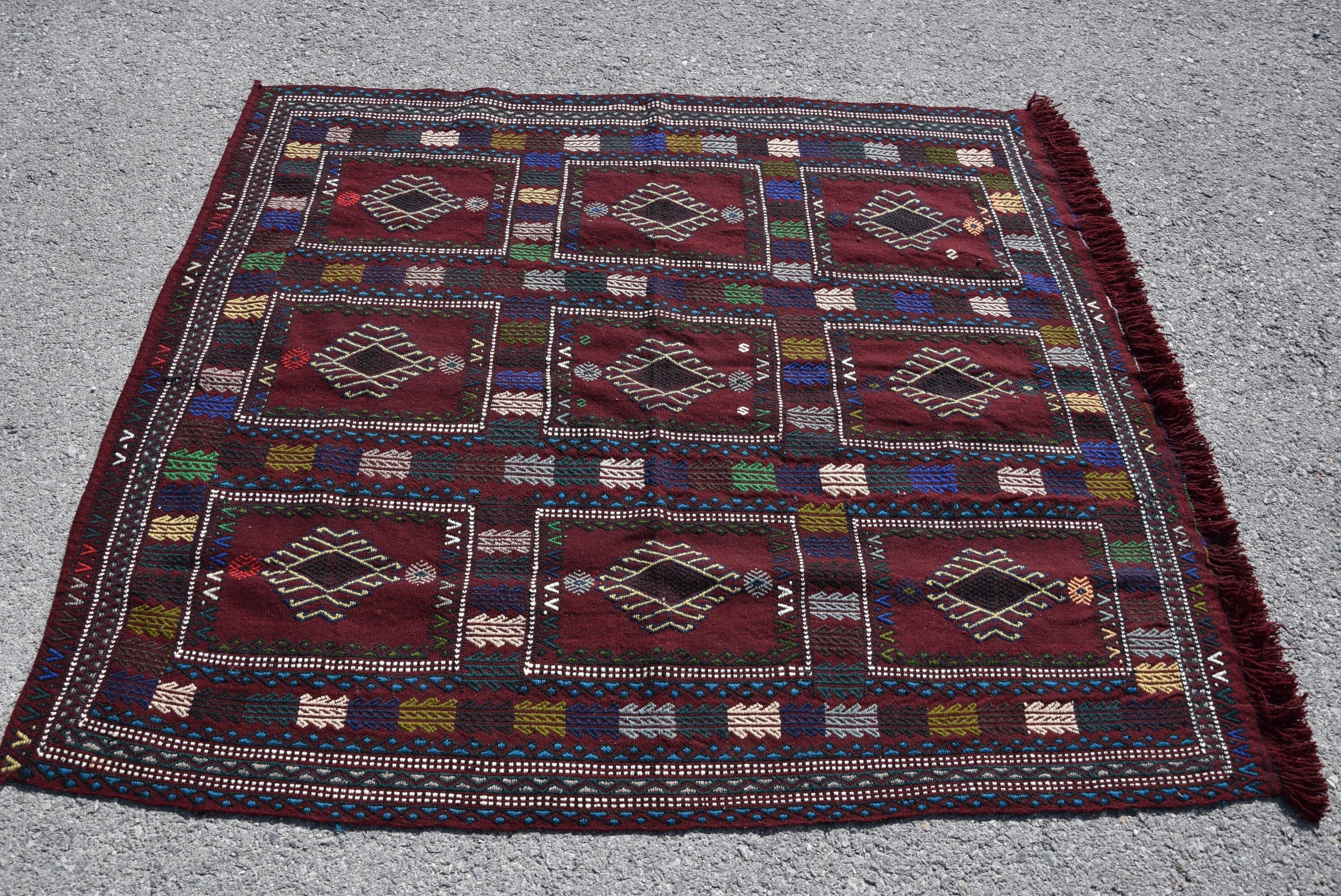 Harika Halılar, Mutfak Halısı, 4.4x5.1 ft Accent Halı, Vintage Halı, Kilim, Çocuk Halısı, Türk Halısı, Yer Halısı, Yün Halılar, Mor Ev Dekorasyonu Halıları