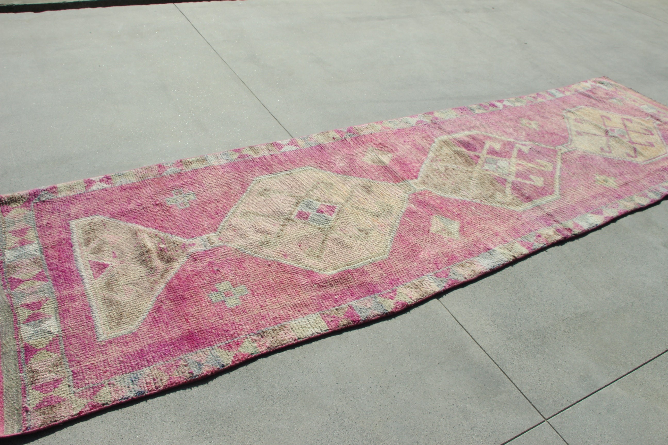 Yün Halı, Türk Halısı, Vintage Yolluk Halısı, Vintage Halılar, 3,1x11,3 ft Runner Halıları, Pembe Geometrik Halı, Merdiven Halısı, Lüks Halılar, Oryantal Halılar