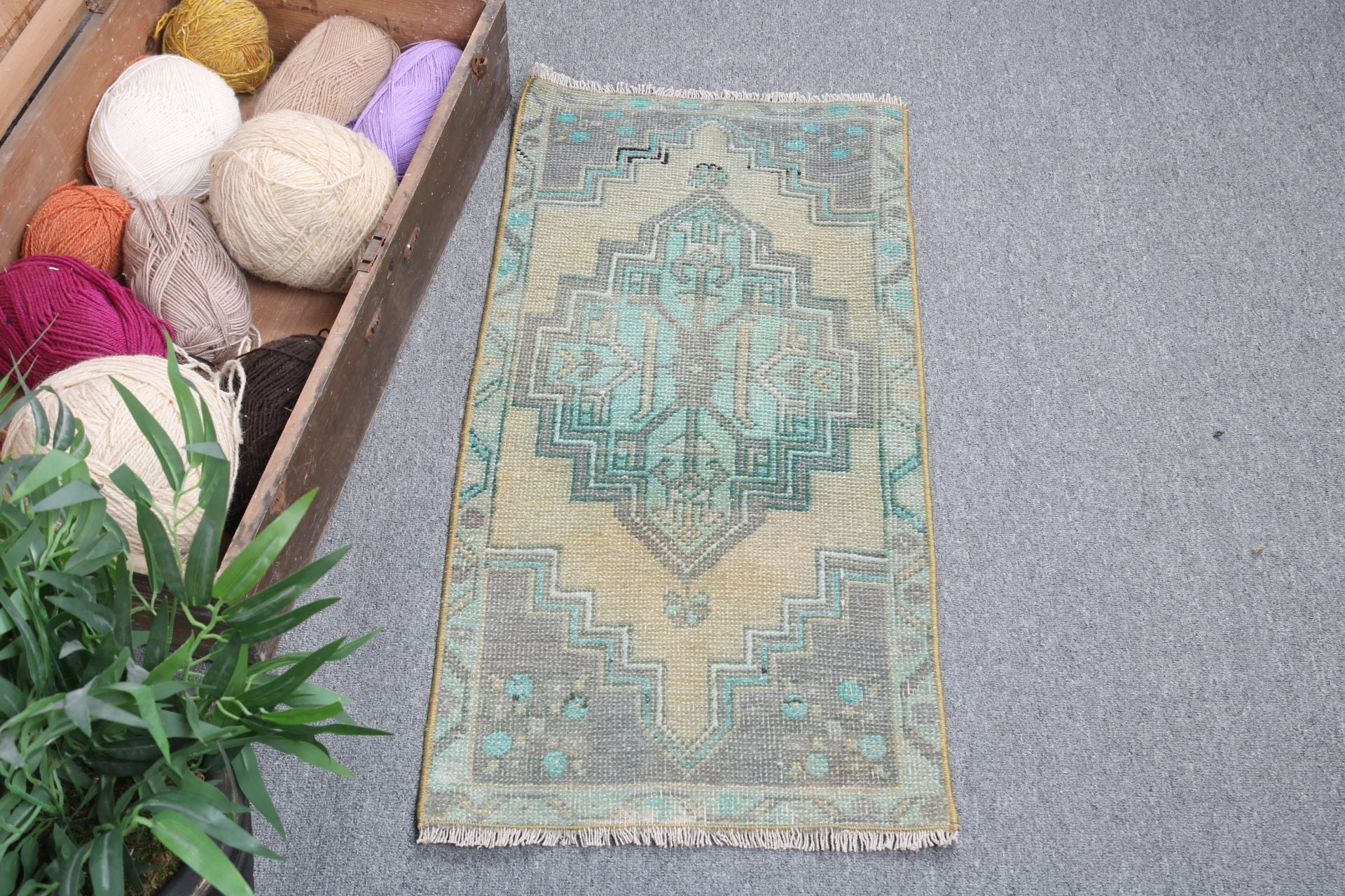 Green Neutral Rugs, Vintage Decor Rugs, Vintage Rug, Small Area Rug, Turkish Rugs, Cool Rugs, Entry Rug, Floor Rugs, 1.4x2.8 ft Small Rugs