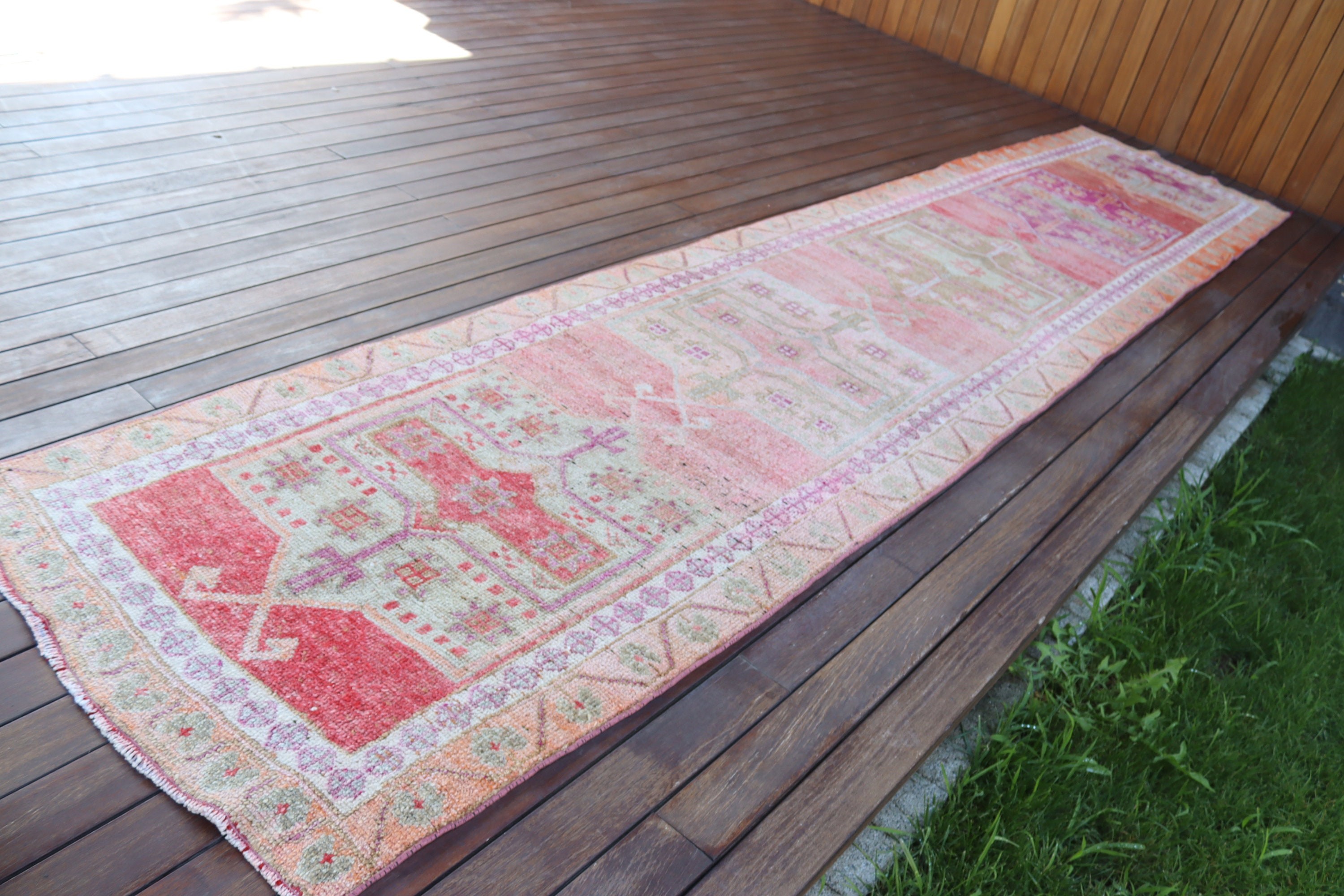 Geometrik Halılar, Vintage Halı, Kırmızı Antika Halı, Merdiven Halıları, Koridor Halısı, 2,9x14,4 ft Yolluk Halıları, Mutfak Halısı, Oushak Halıları, Türk Halısı