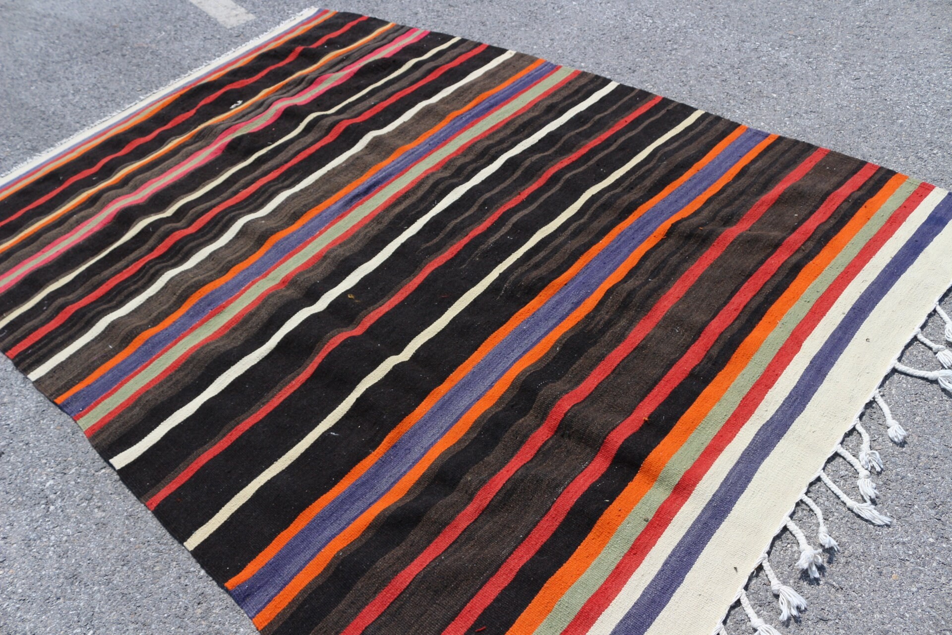 187x281 cm Salon Kilim, Siyah Antik Kilim, Yemek odası Kilim, Nostaljik Kilim, Yatak odası Kilim, Uşak Kilim, Yatak odası Kilim