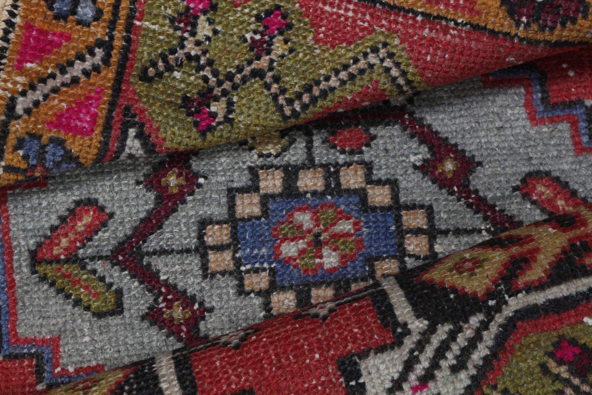 Moroccan Rugs, Turkish Rug, Vintage Rug, 1.9x3.2 ft Small Rug, Wall Hanging Rug, Bath Rug, Rugs for Entry, Oriental Rug, Red Anatolian Rug