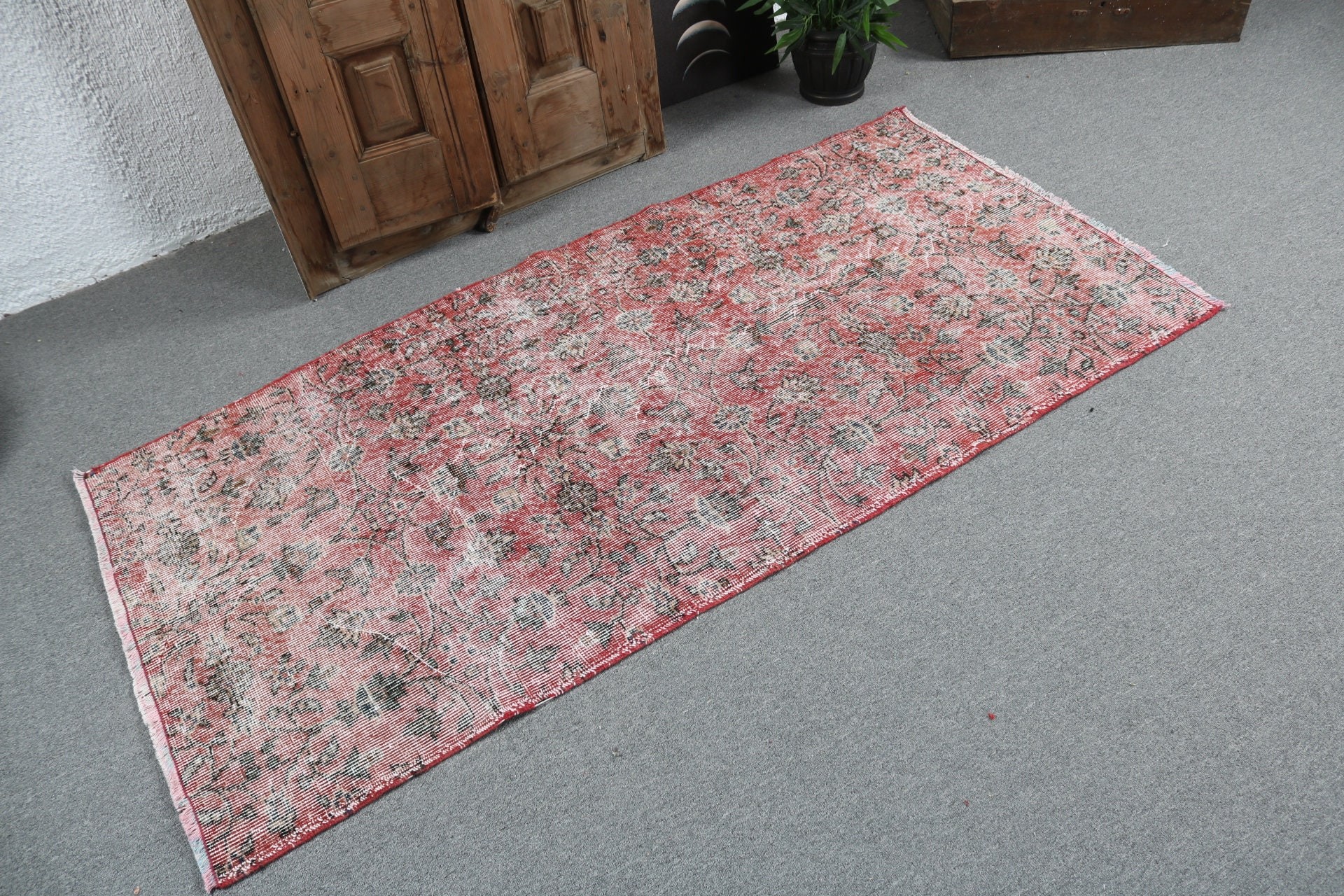 3x6.2 ft Accent Rugs, Vintage Rugs, Oushak Rug, Turkish Rug, Statement Rug, Red Anatolian Rug, Vintage Accent Rugs, Kitchen Rugs, Floor Rug