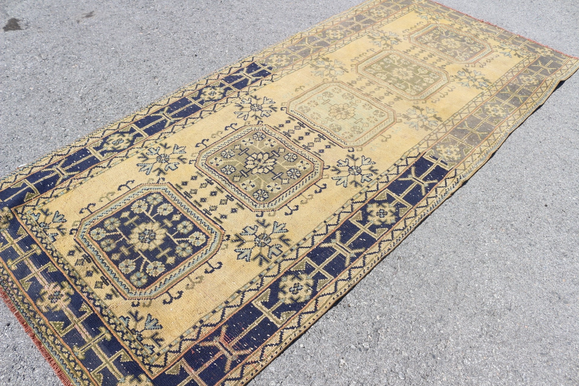 Yellow Moroccan Rugs, Vintage Rug, Turkish Rug, Home Decor Rugs, Salon Rug, Living Room Rugs, Pastel Rug, 4.5x10 ft Large Rug, Antique Rug