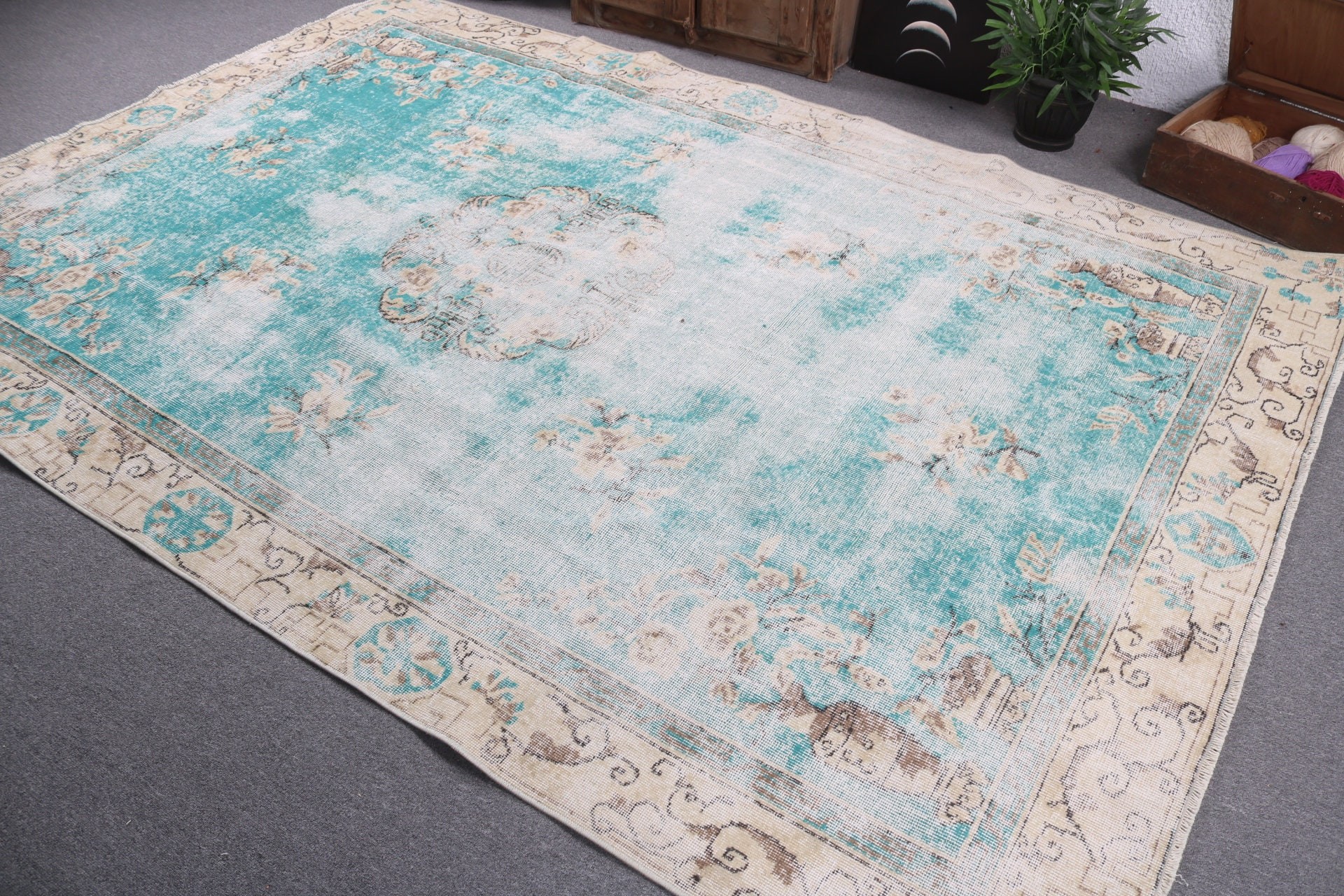 Beige Cool Rugs, Large Boho Rug, Vintage Rugs, Oushak Rugs, Large Oushak Rug, 6.7x9.6 ft Large Rugs, Anatolian Rugs, Turkish Rugs