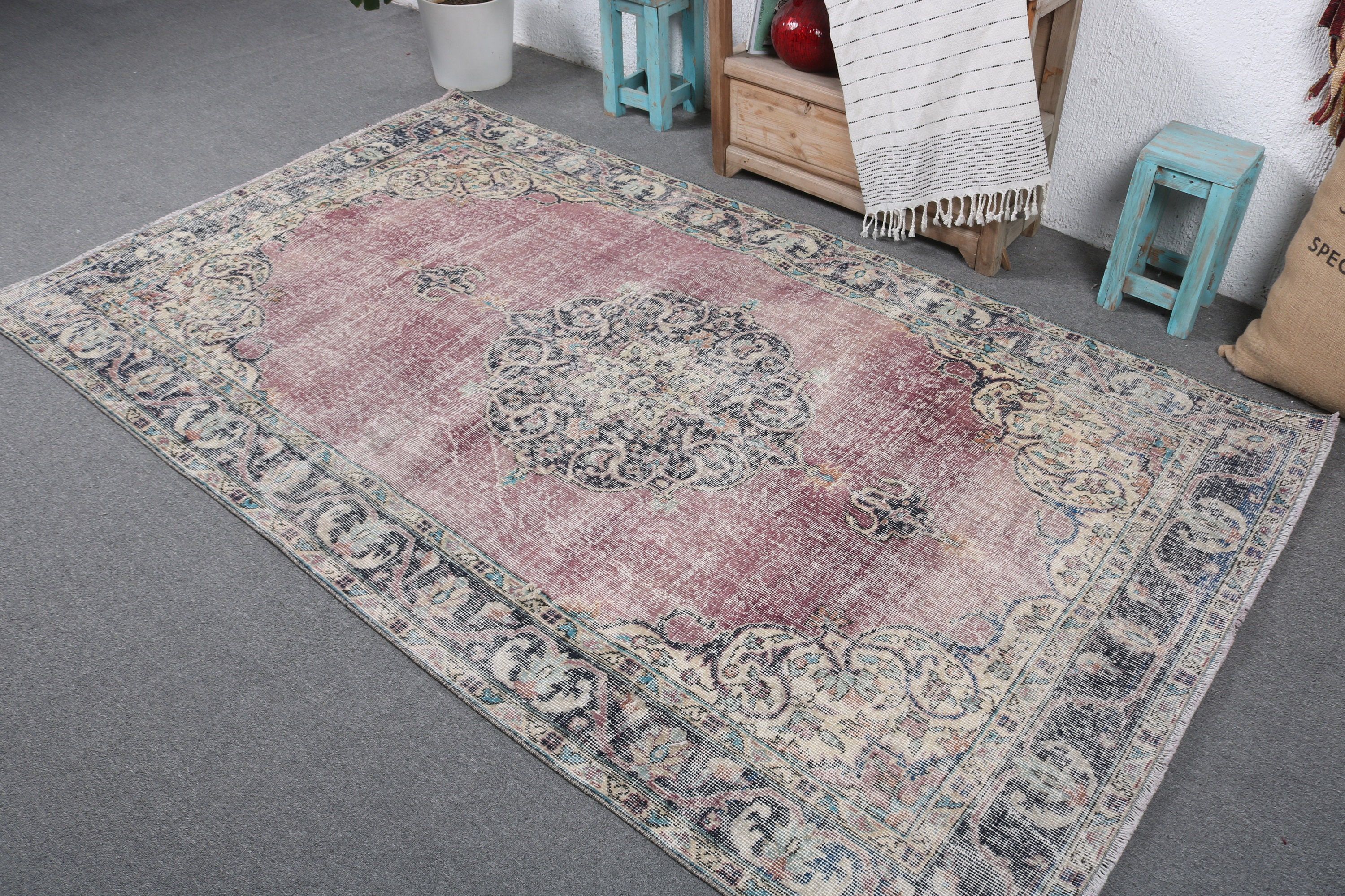 Boho Halılar, Mor Geometrik Halılar, Çocuk Halısı, Oushak Bölge Halısı, Açıklama Halıları, 4,7x8 ft Alan Halısı, Antika Halı, Vintage Halı, Türk Halısı