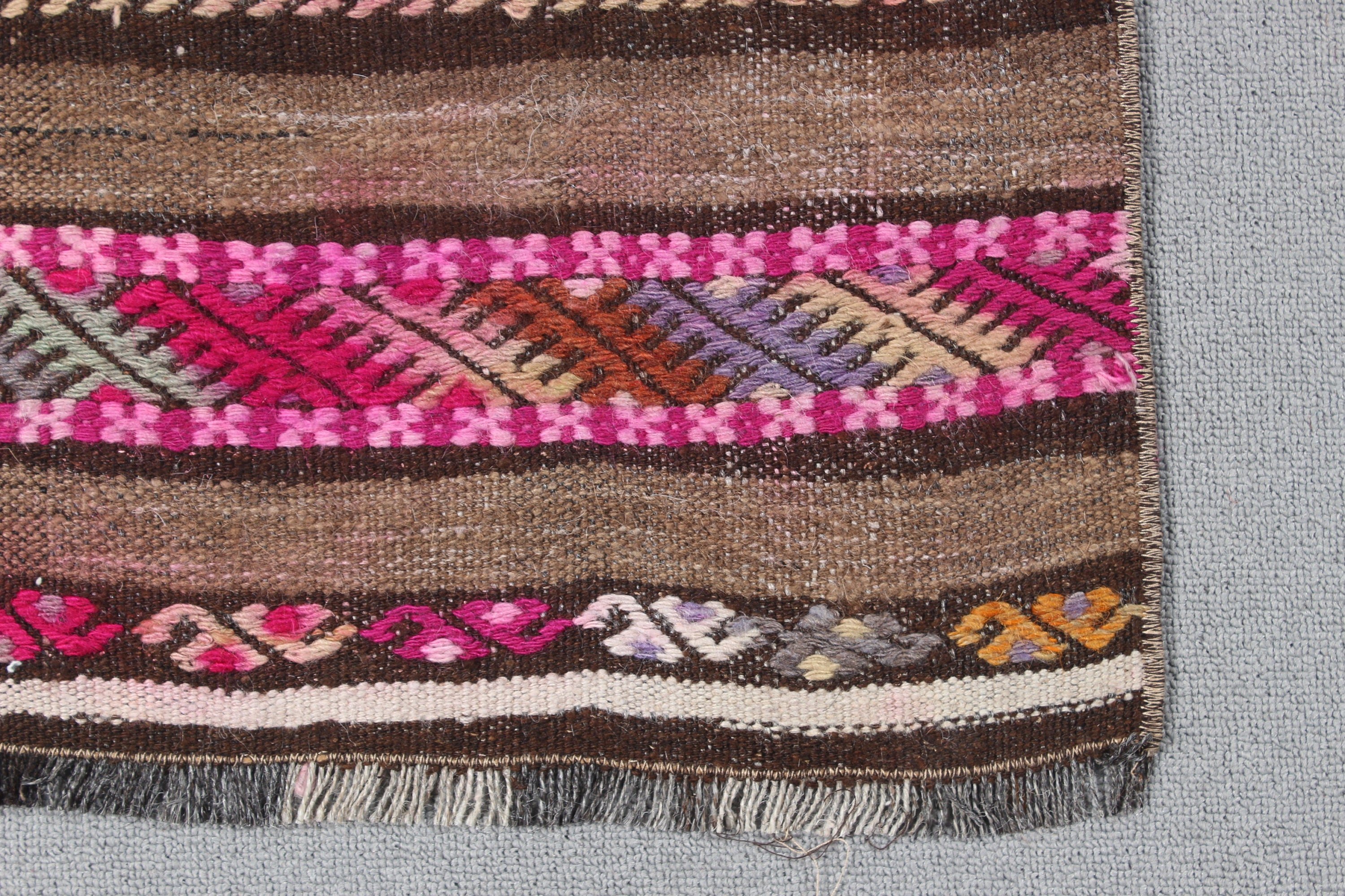 Antika Halı, 1.4x4.2 ft Küçük Halı, Vintage Halılar, Düz Dokuma Halı, Kahverengi Antika Halılar, Paspas Halısı, Kabile Halısı, Kilim, Türk Halısı, Banyo Halıları