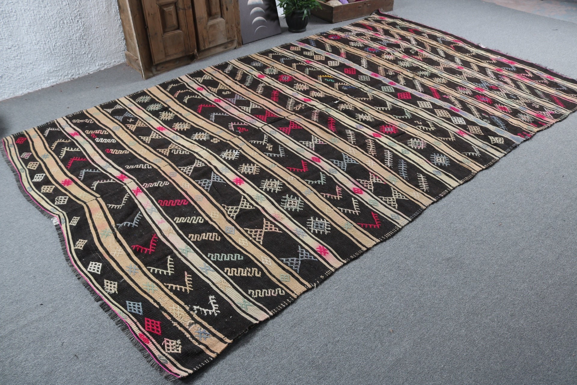 Luxury Rug, Black Oushak Rugs, Turkish Rug, Anatolian Rug, Kilim, Vintage Rugs, Oversize Turkish Rug, Boho Rug, 6.6x10.8 ft Oversize Rugs