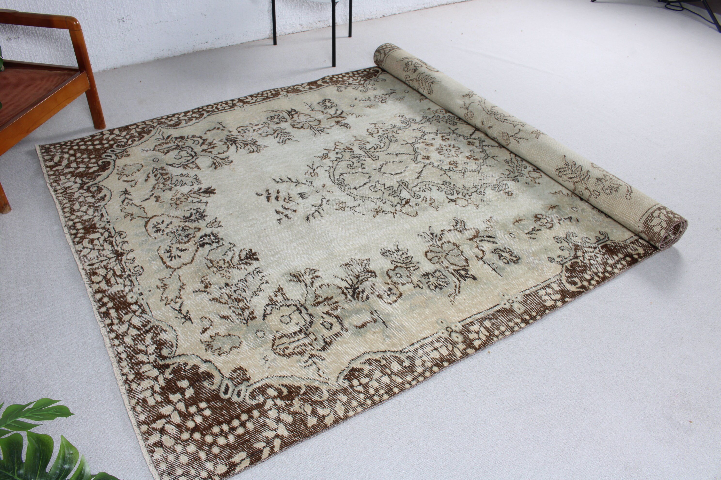 Turkish Rug, Beige Floor Rug, Vintage Rugs, Bedroom Rug, Organic Rugs, 5.7x9.8 ft Large Rug, Large Oushak Rugs, Flatweave Rug, Antique Rug