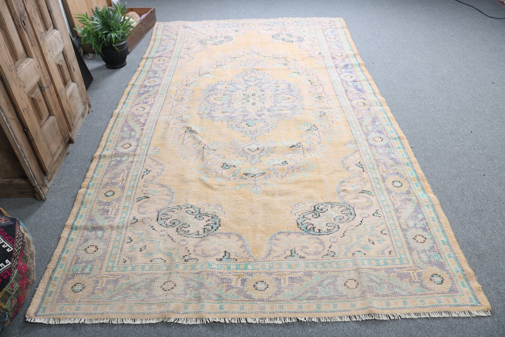 Orange Luxury Rugs, Large Vintage Rugs, Kitchen Rugs, 5.6x9.9 ft Large Rugs, Floor Rugs, Turkish Rug, Large Boho Rug, Vintage Rug