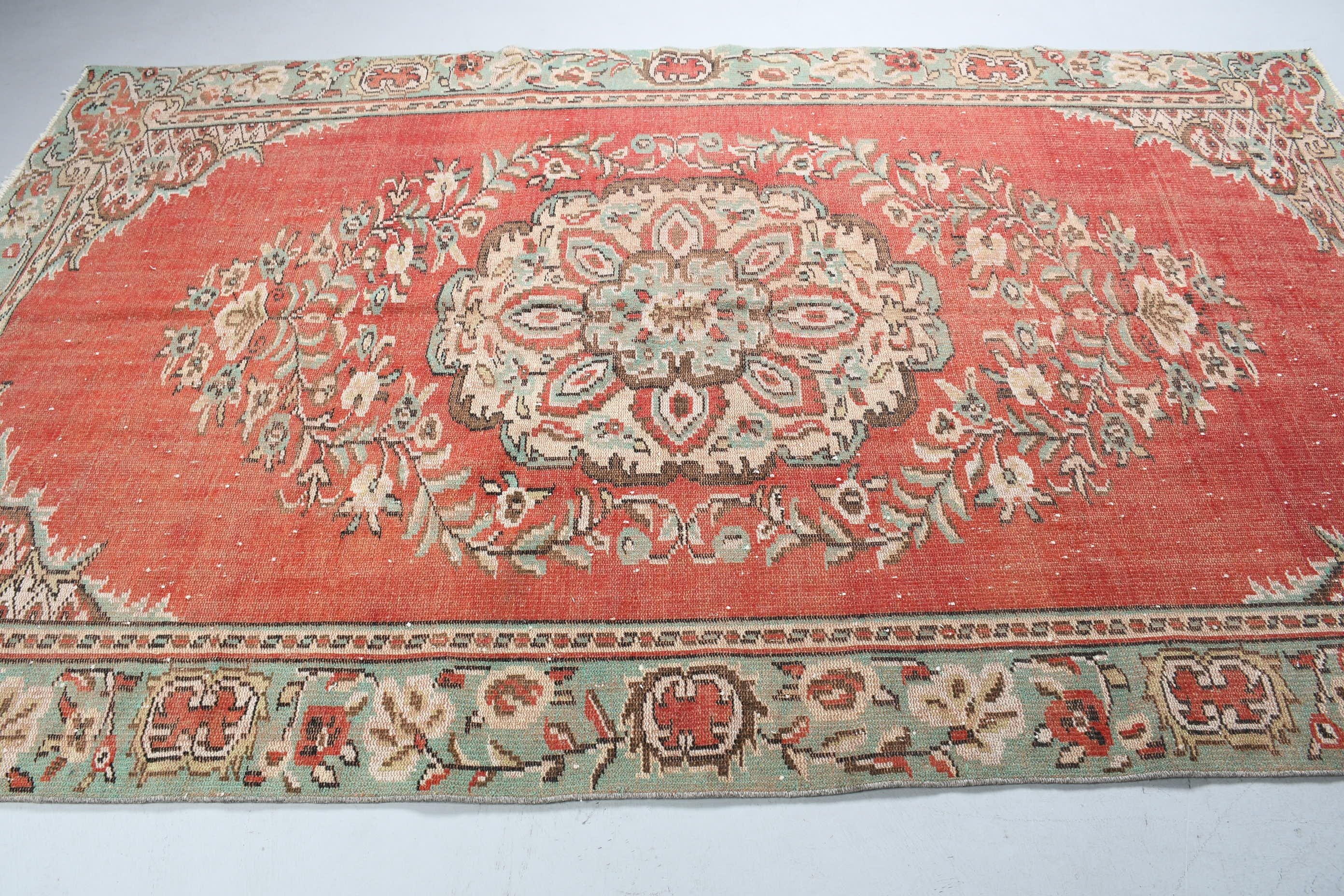 Salon Rugs, Vintage Rug, Dining Room Rugs, Home Decor Rug, 5.6x9.4 ft Large Rug, Turkish Rug, Red Bedroom Rug, Moroccan Rugs, Retro Rugs