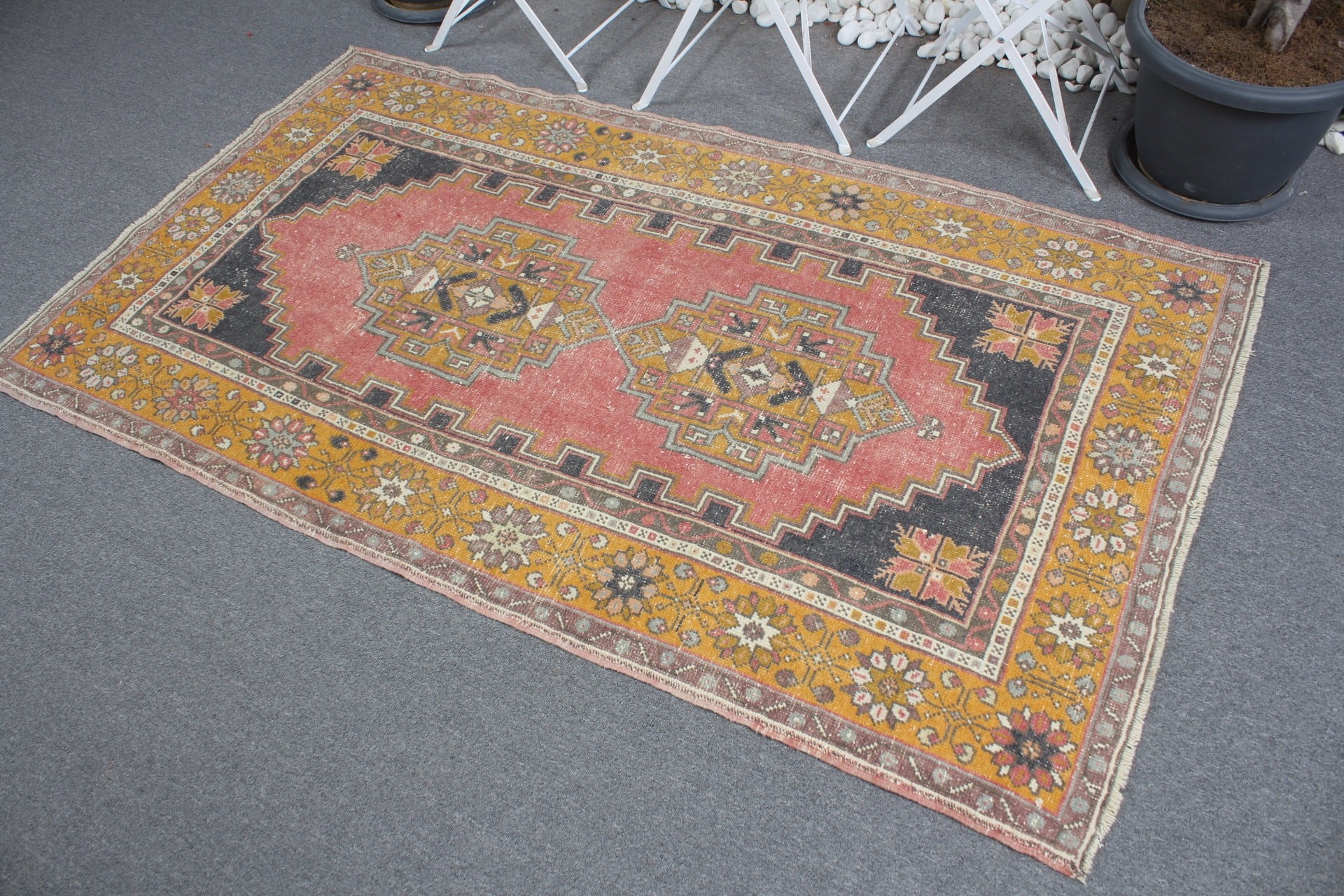 Yün Halı, 3,6x6,3 ft Aksan Halısı, Sevimli Halı, Çocuk Odası Halıları, Giriş Halıları, Türk Halısı, Mutfak Halısı, Vintage Halı, Yatak Odası Halıları, Kırmızı Yer Halısı