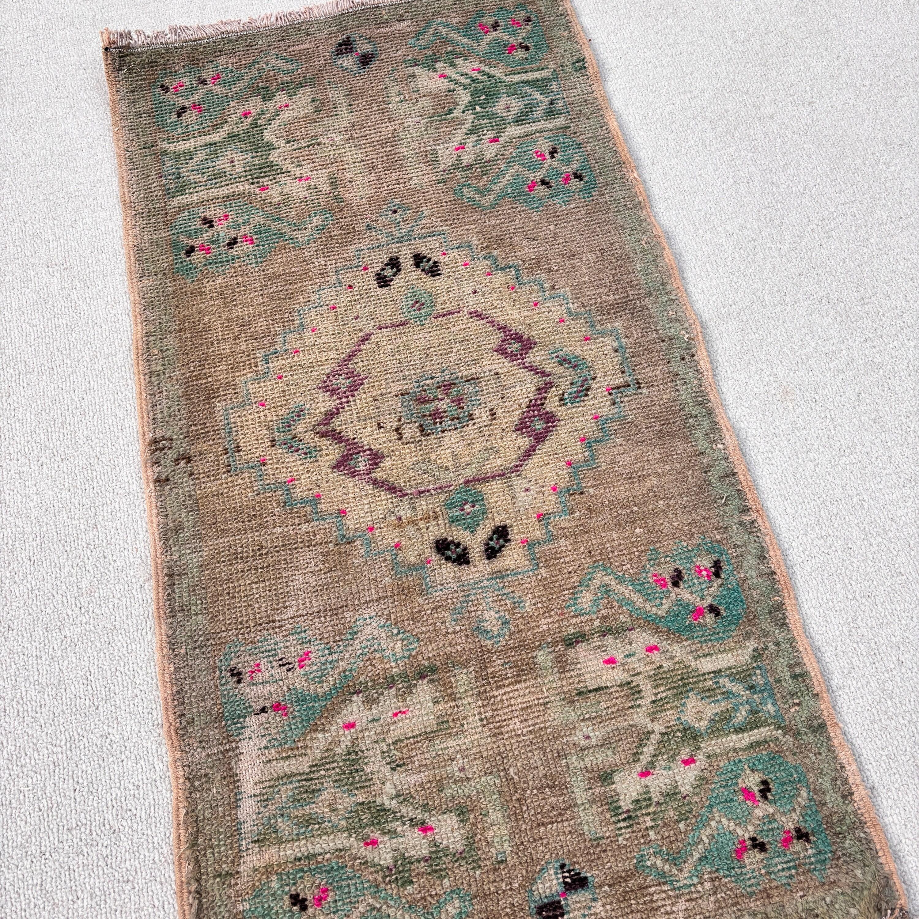 Vintage Halılar, Estetik Halı, Türk Halısı, Küçük Vintage Halı, Banyo Halıları, Bej Soğuk Halılar, Nötr Halılar, 1.4x2.7 ft Küçük Halılar