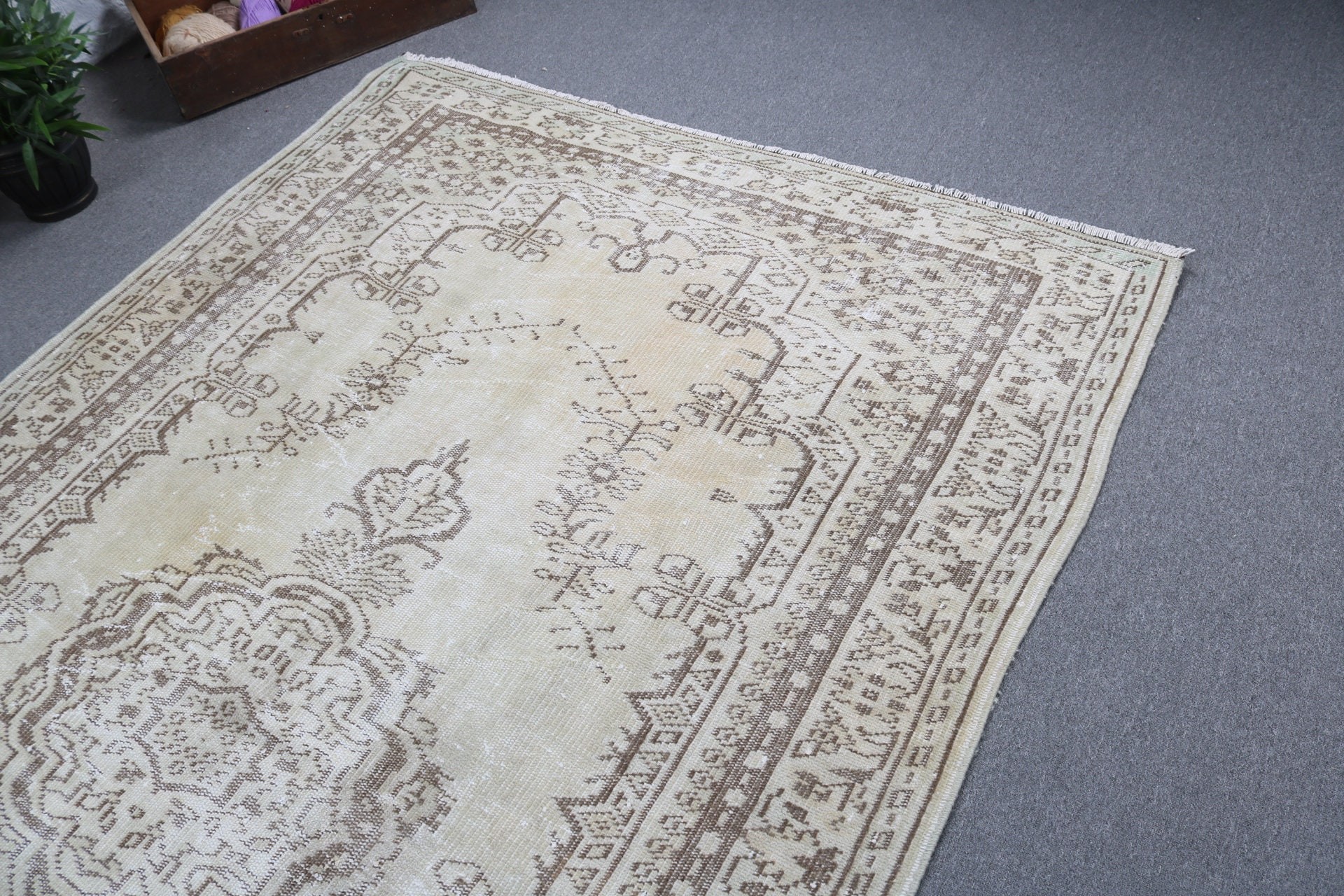 Bej Anadolu Halısı, Nötr Halı, Türk Halıları, 5.8x9.6 ft Büyük Halı, Yemek Odası Halıları, Yatak Odası Halısı, Vintage Halılar, Yer Halısı