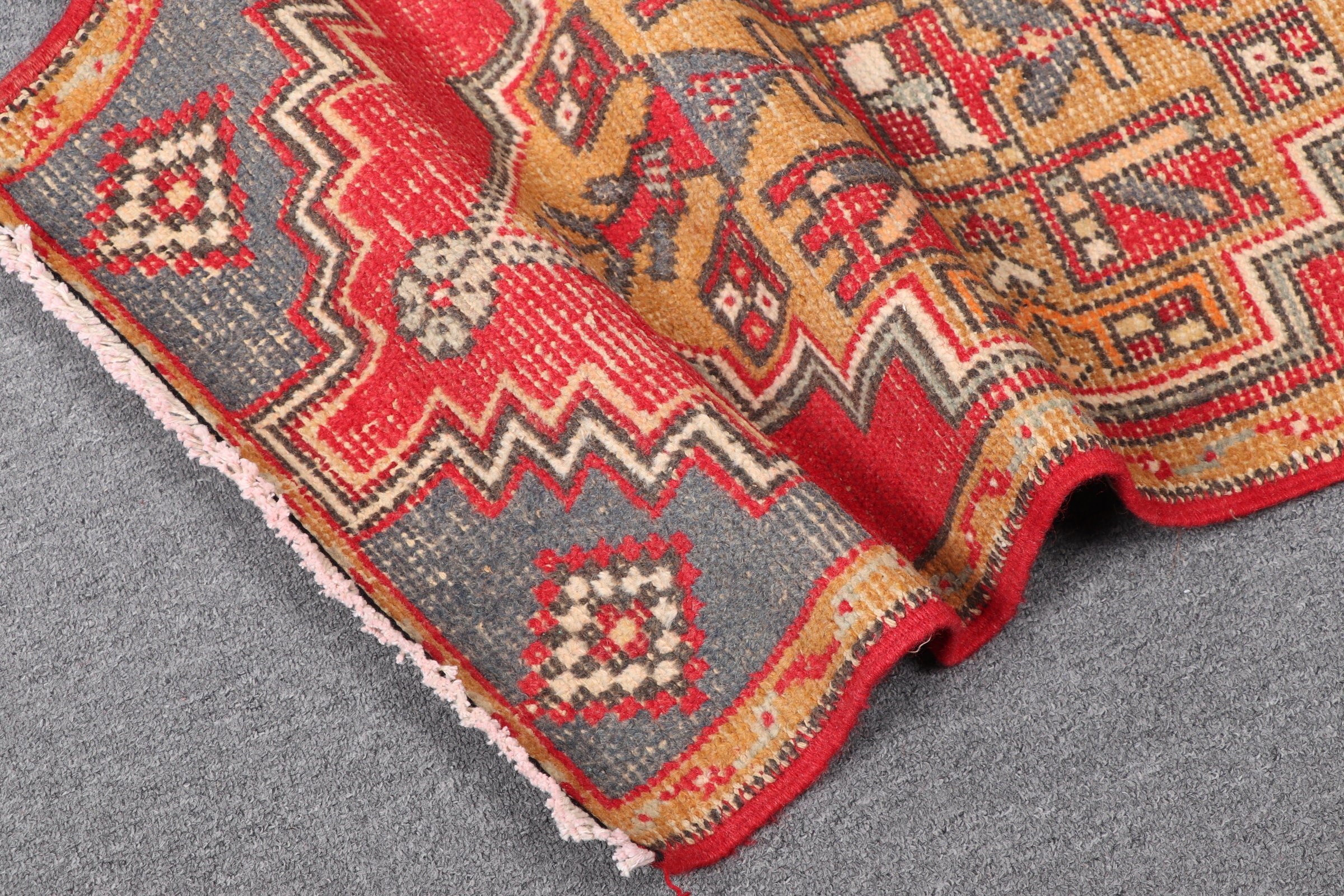 Vintage Rug, Red Oriental Rug, Moroccan Rugs, Rugs for Bedroom, Turkish Rug, Home Decor Rugs, Door Mat Rugs, 1.8x3 ft Small Rug, Bath Rug