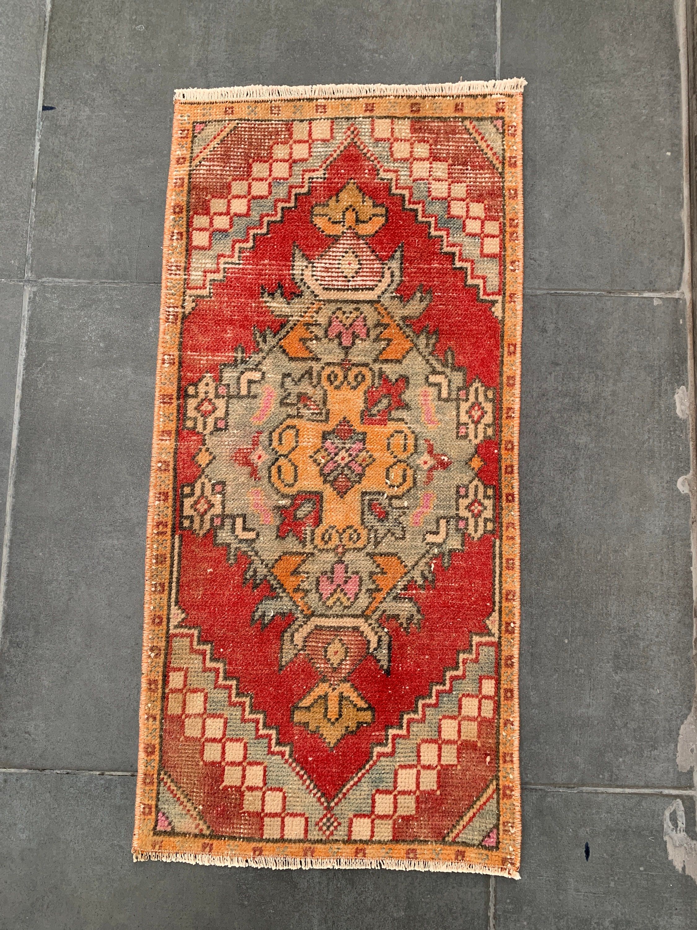 Bedroom Rugs, Moroccan Rugs, Rugs for Car Mat, Vintage Rug, Nomadic Rug, 1.5x3.1 ft Small Rug, Bath Rugs, Turkish Rugs, Red Home Decor Rugs