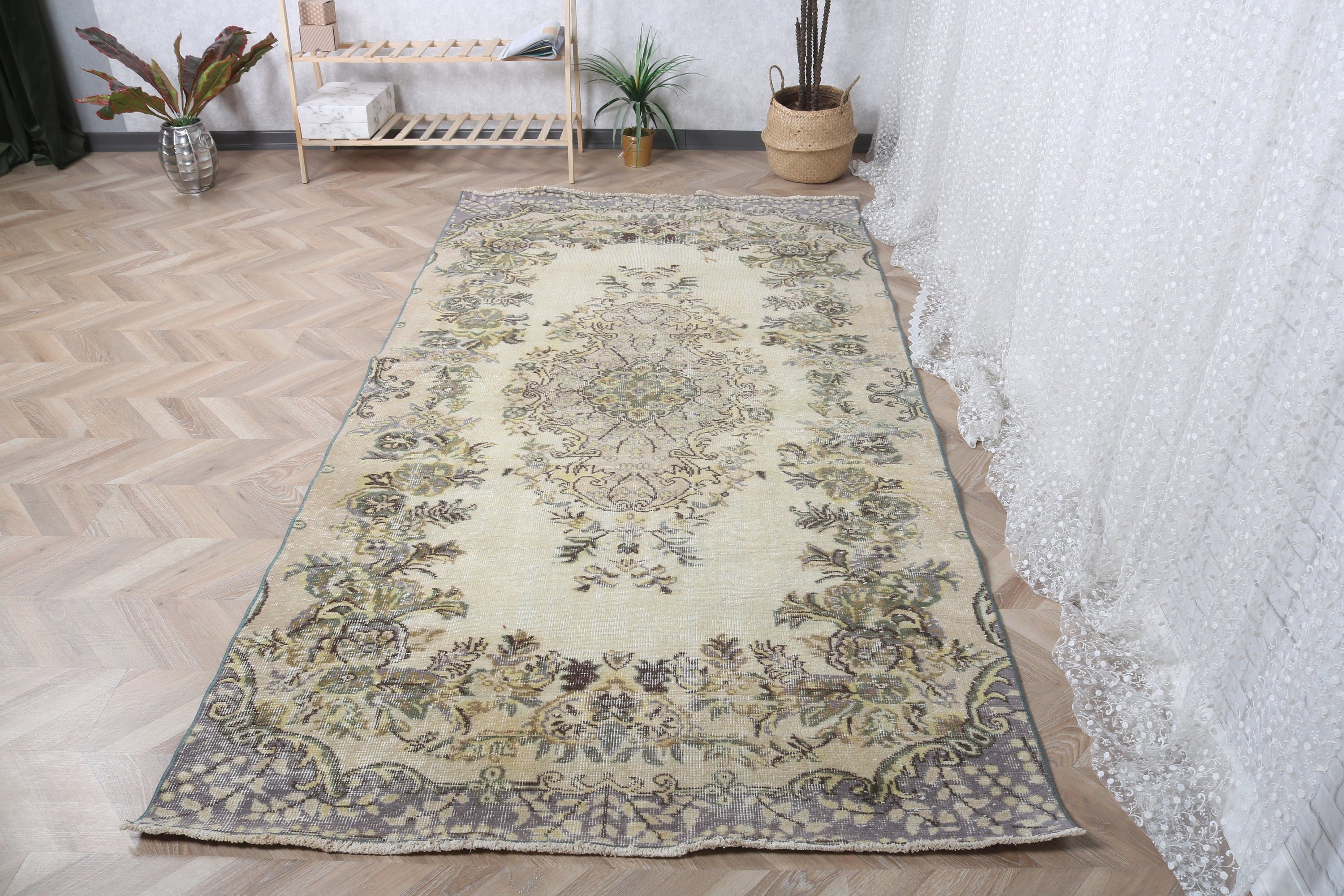 Turkish Rug, Yellow Geometric Rug, 4.6x9 ft Large Rugs, Wool Rugs, Salon Rug, Oriental Rug, Rugs for Bedroom, Vintage Rug, Bedroom Rugs