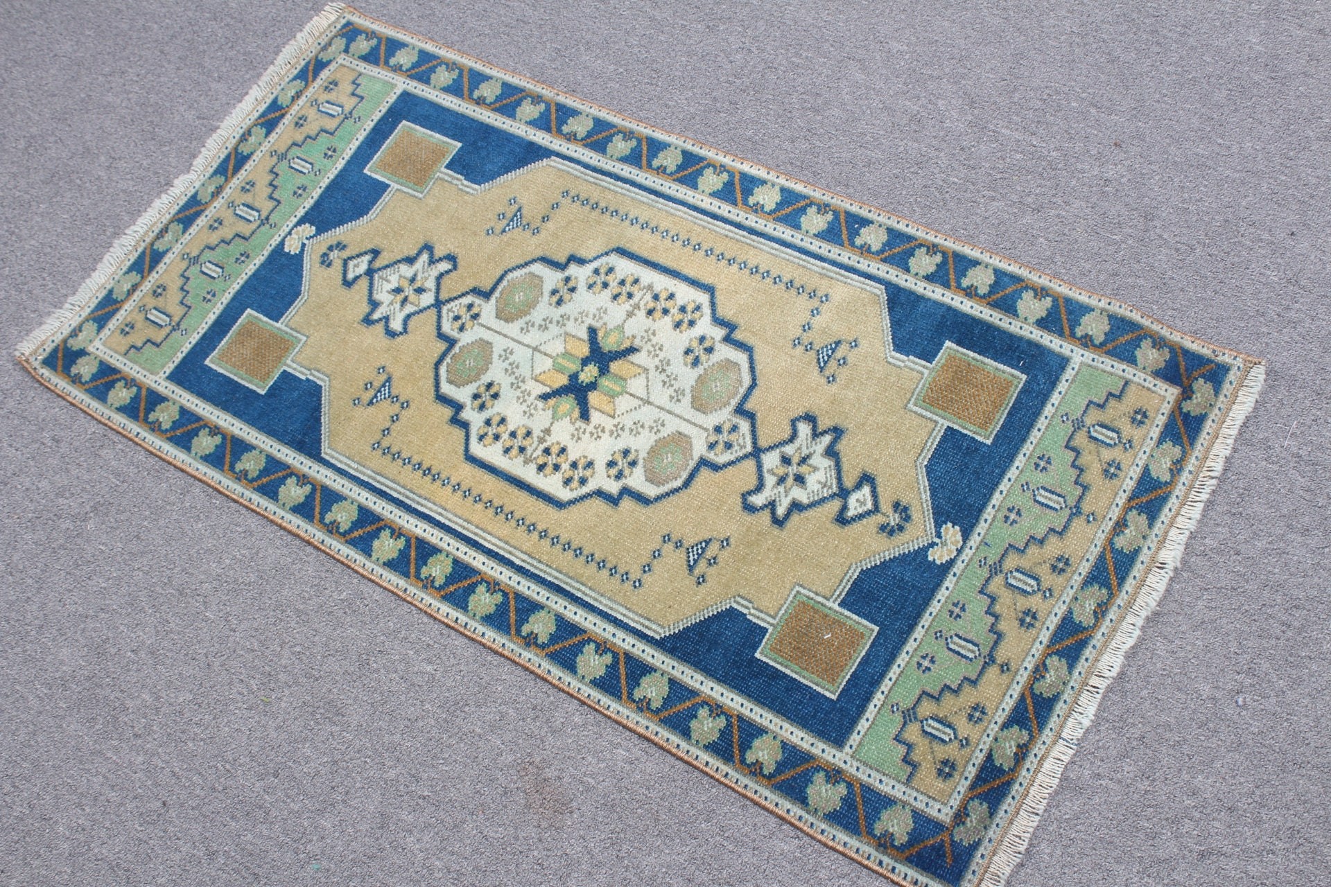 Göçebe Halı, 1.8x3.6 ft Küçük Halı, Mutfak Halıları, Vintage Halı, Türk Halısı, Havalı Halılar, Duvara Asılı Halılar, Sarı Oryantal Halı