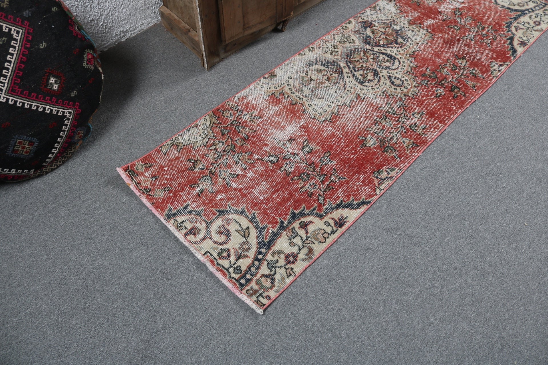 Kırmızı Anadolu Halısı, Modern Halılar, Vintage Yolluk Halısı, Etnik Halı, Oryantal Halılar, Türk Halısı, Merdiven Halısı, Vintage Halılar, 2.2x7.5 ft Runner Halıları