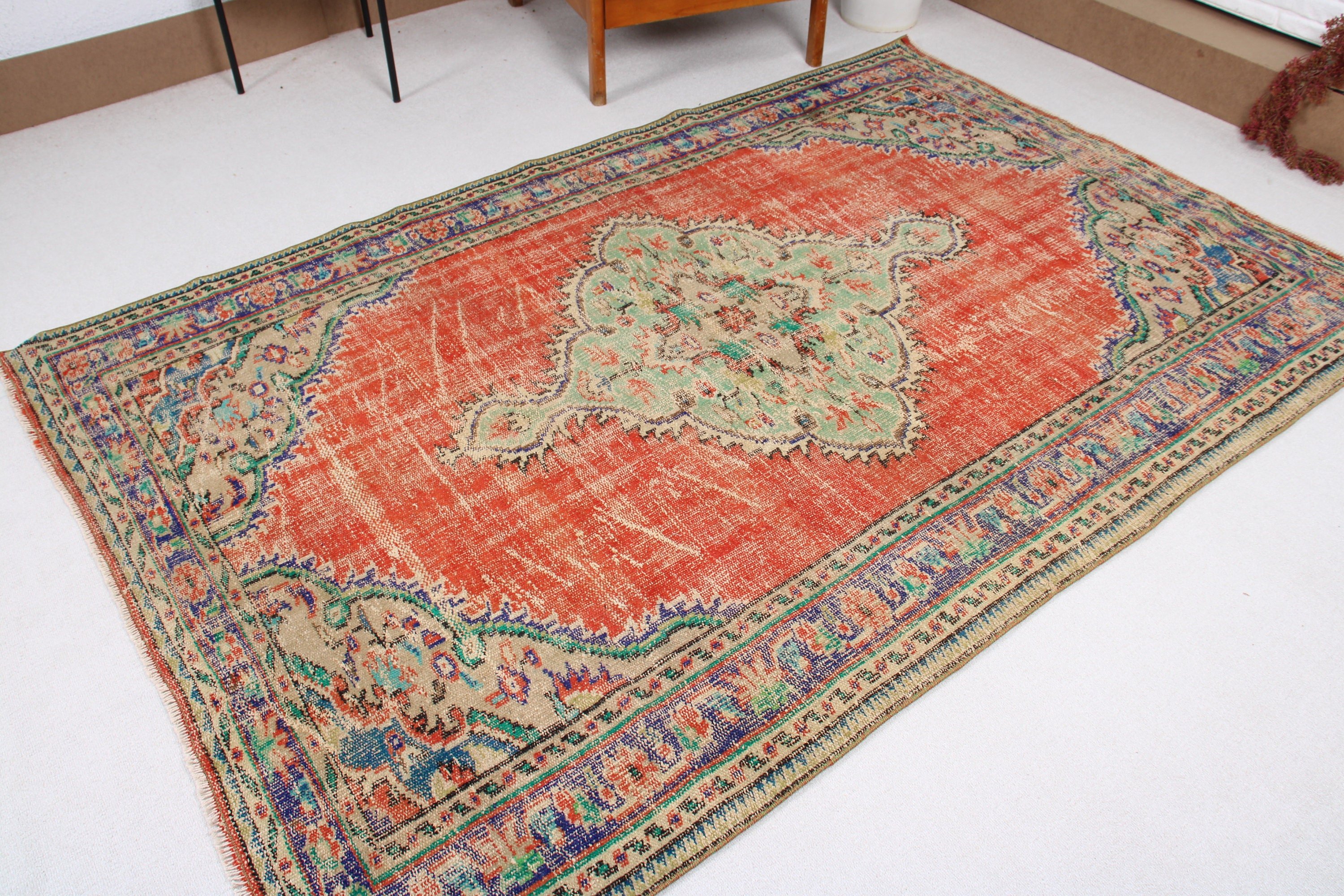 Türk Halıları, Vintage Halılar, Fas Halıları, Salon Halısı, Kırmızı Lüks Halı, 5.3x7.9 ft Büyük Halılar, Büyük Oushak Halısı, Anadolu Halıları, Boho Halıları