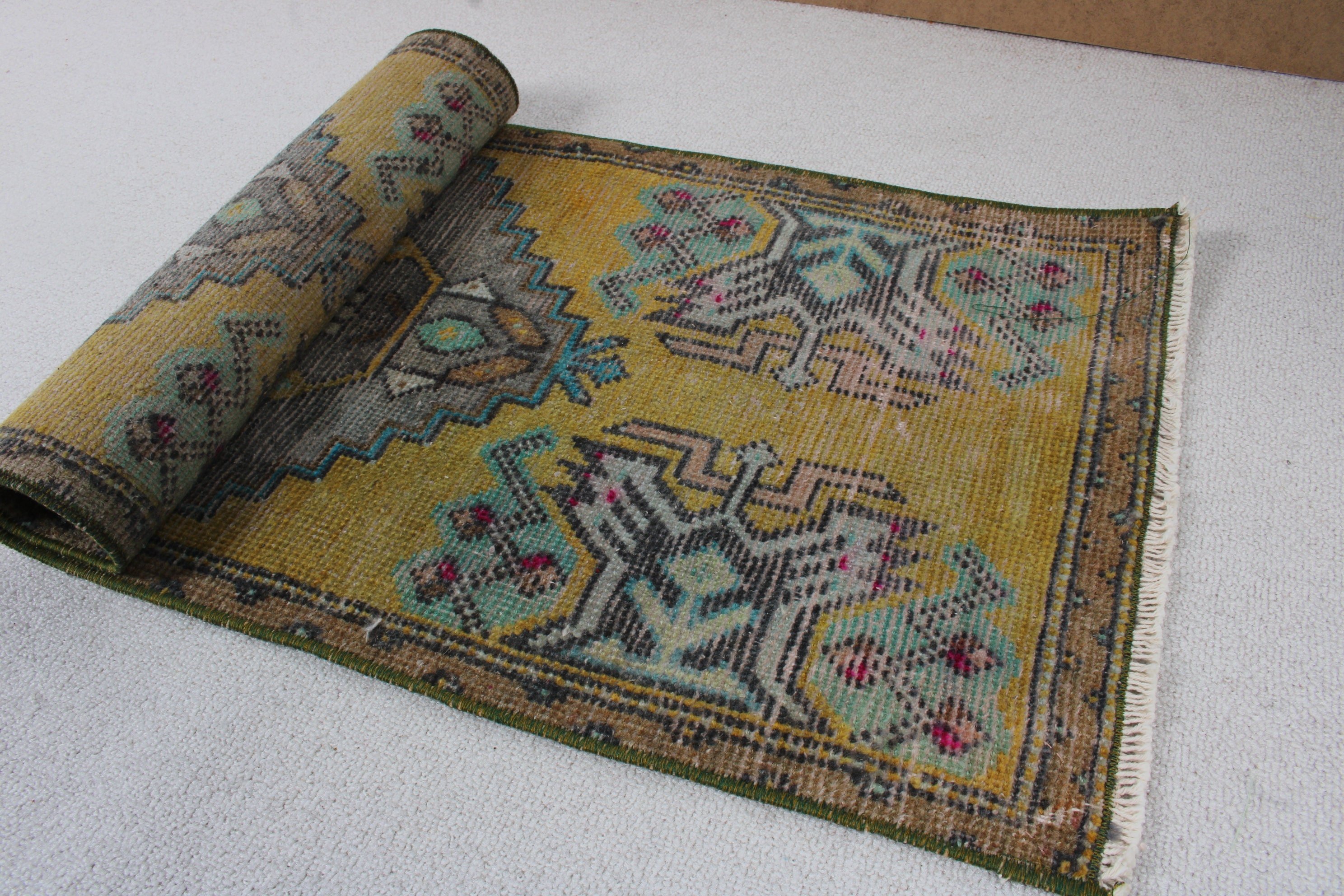 Ev Dekor Halıları, 1.4x3.2 ft Küçük Halı, Sarı Geometrik Halı, Giriş Halısı, Kapı Paspas Halıları, Dış Mekan Halısı, Vintage Halı, Türk Halısı